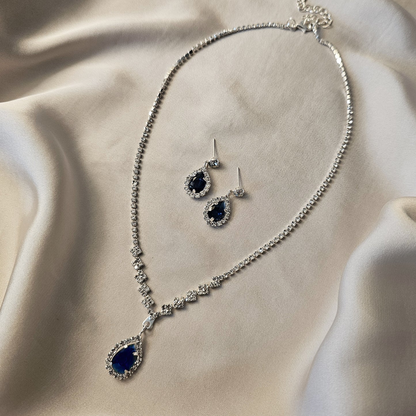 American Trendy Claw Chain With Zirconia Necklace And Earrings