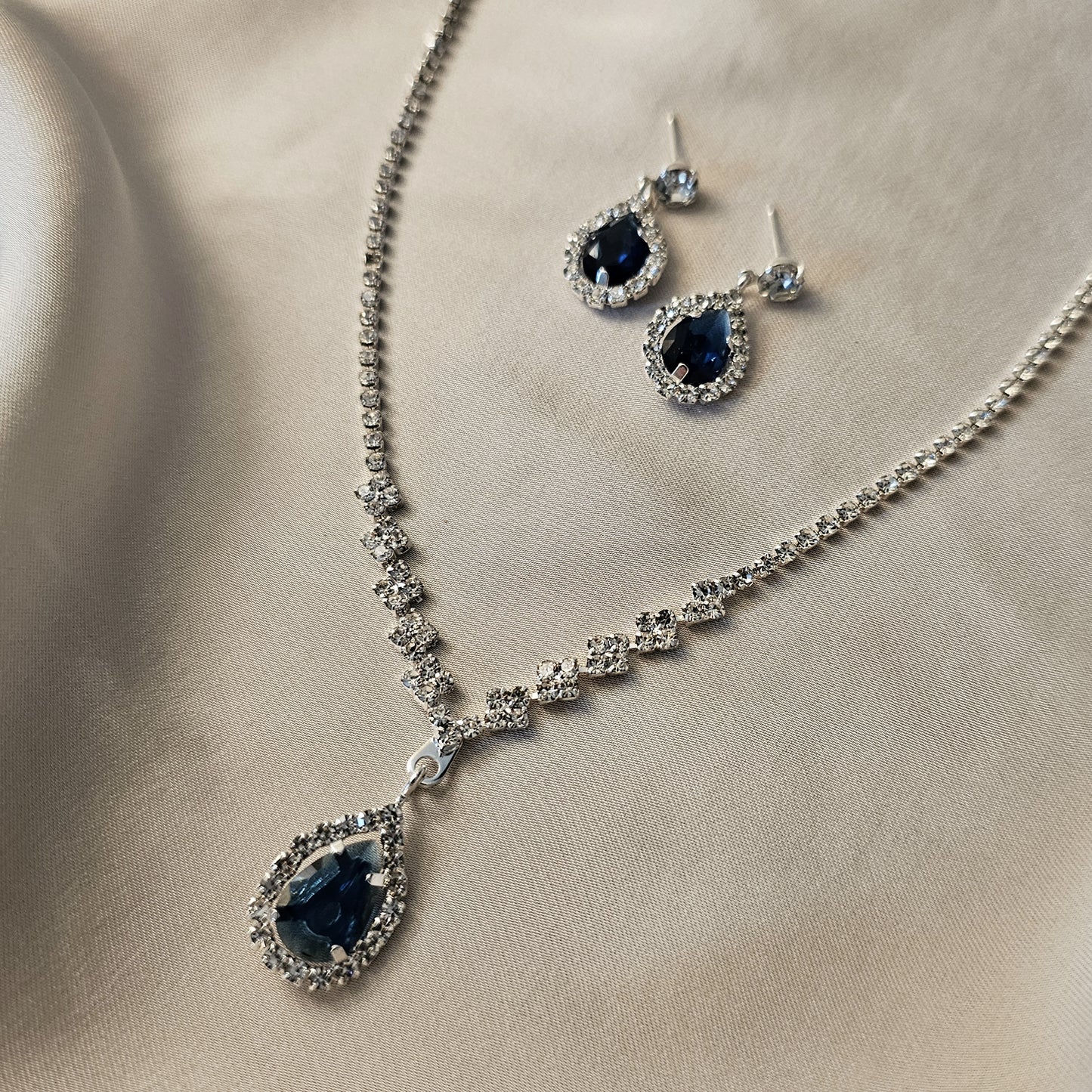 American Trendy Claw Chain With Zirconia Necklace And Earrings