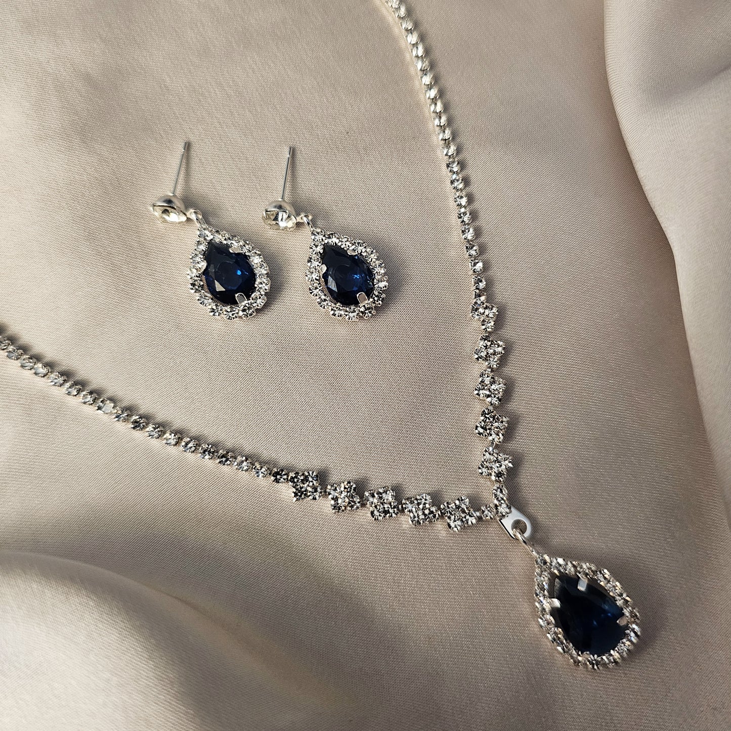 American Trendy Claw Chain With Zirconia Necklace And Earrings