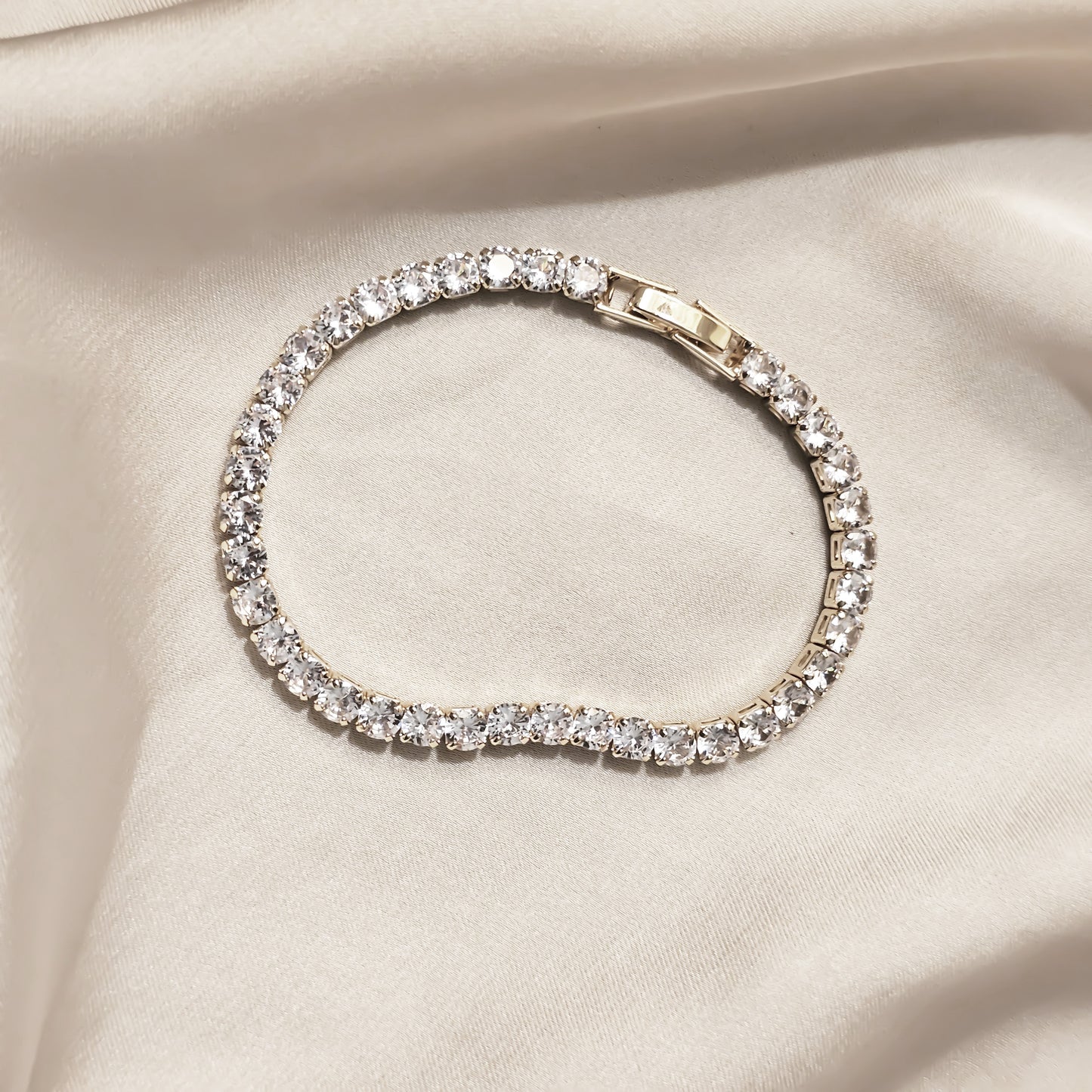 Elegant Princess Cut Gold Bracelet
