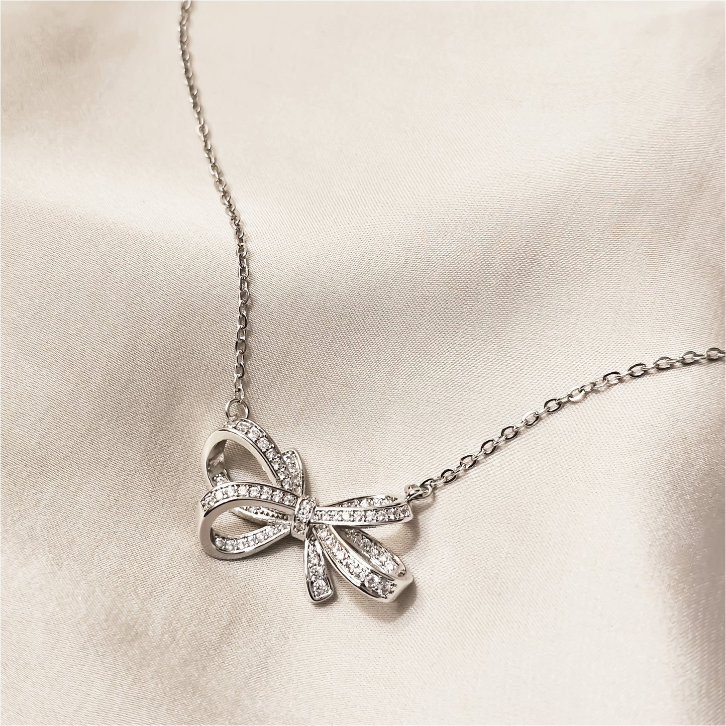 Drop Bow Knot Moissanite Pendant