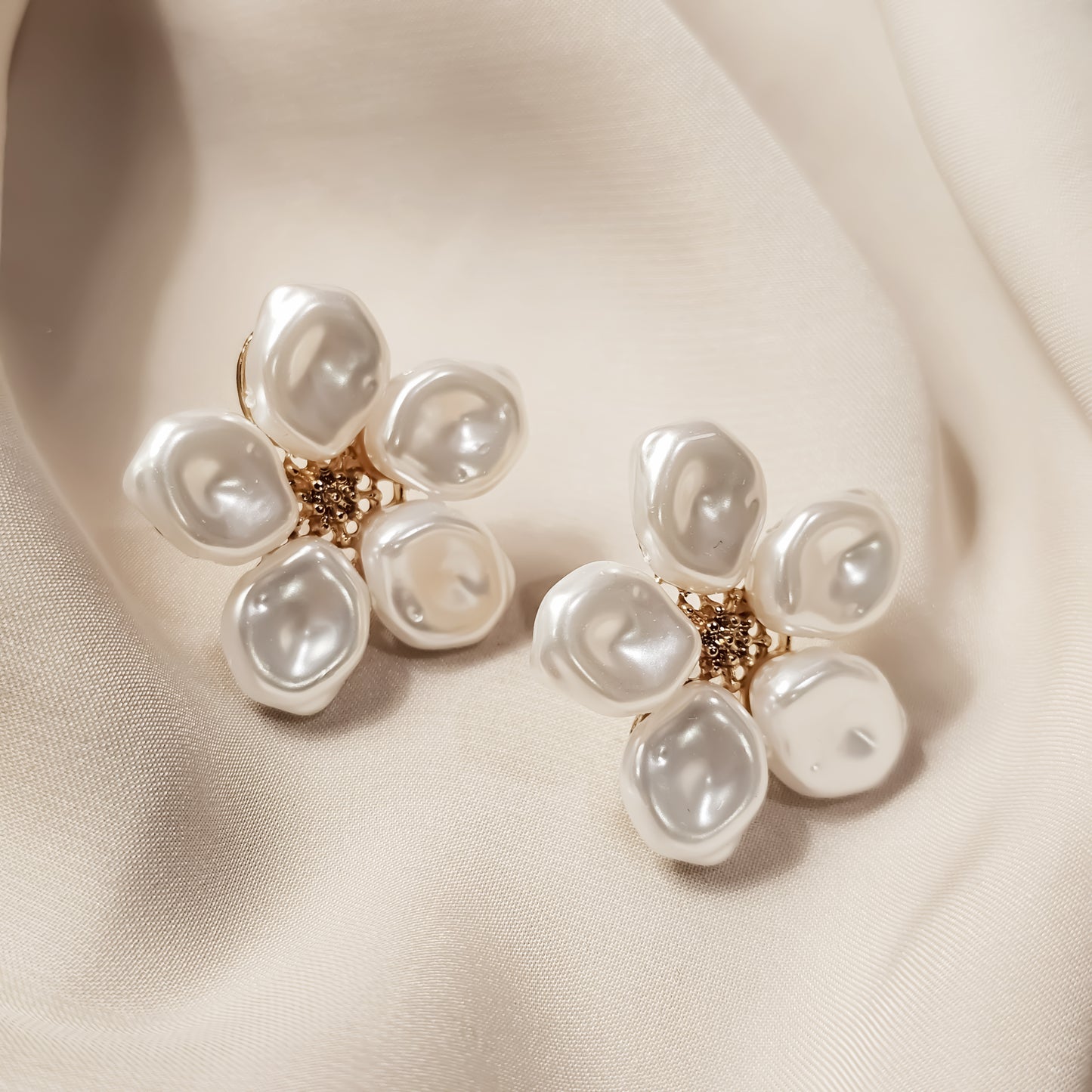 luxury And Charming Flower Style Earrings