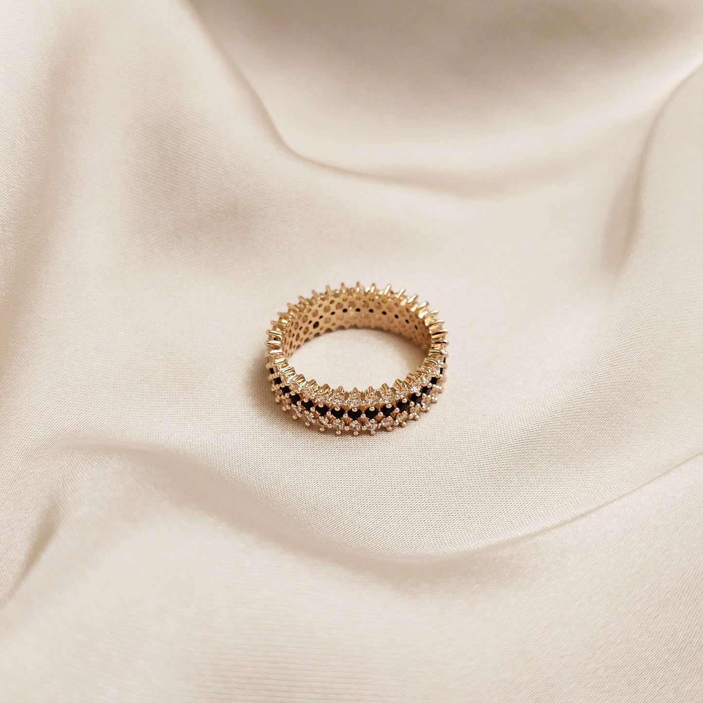 Trendy Design Half Eternity Black & White Round Cut Moissanite Diamond Ring