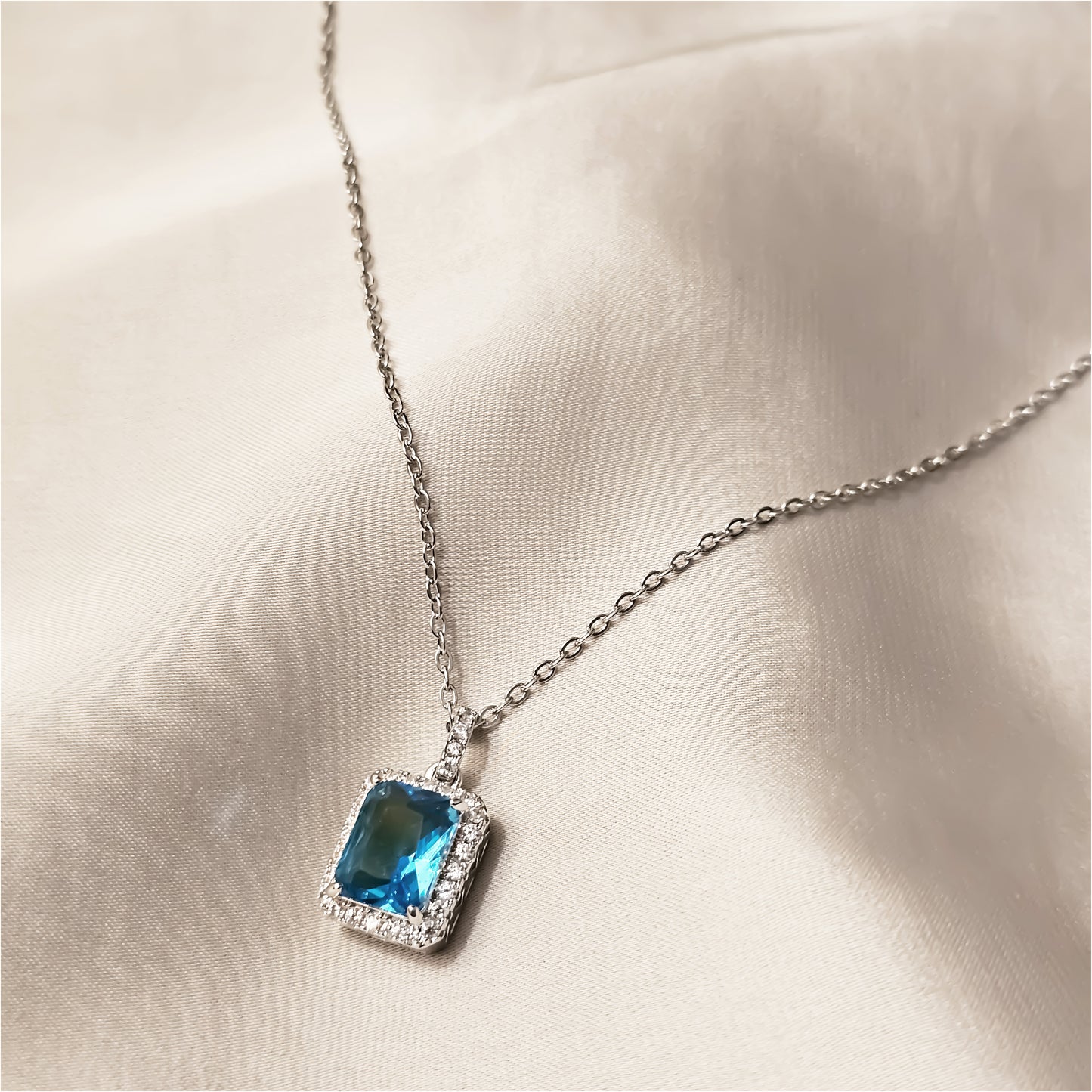 Rectangle Lux-Silver-Blue Pendant