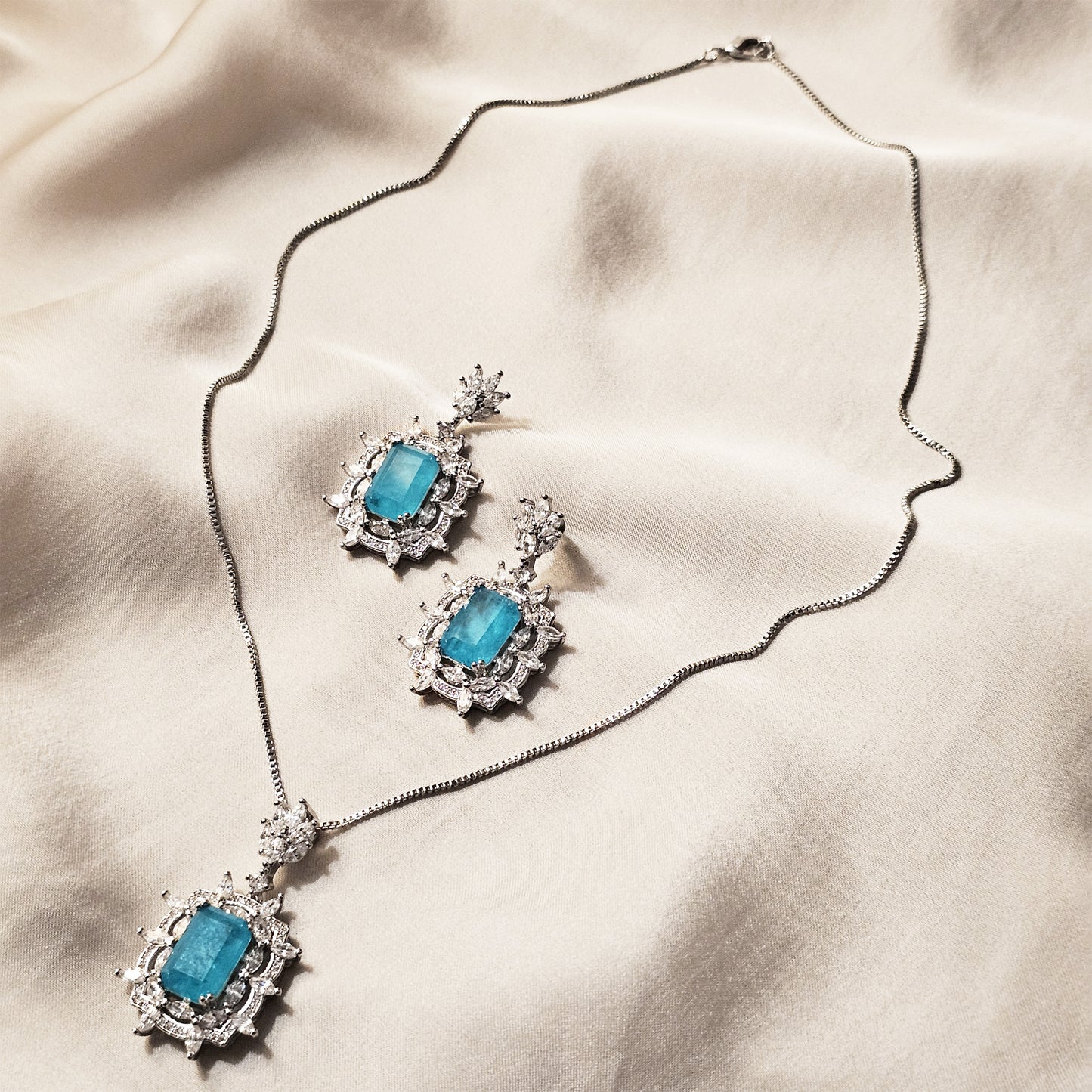 Creative Retro Blue Gemstone Necklace Earrings