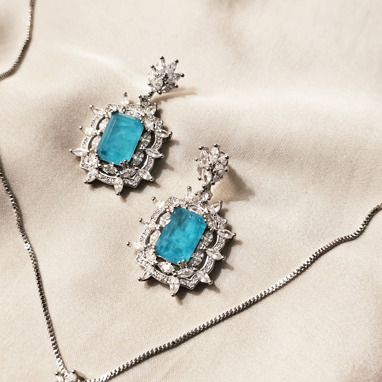 Creative Retro Blue Gemstone Necklace Earrings