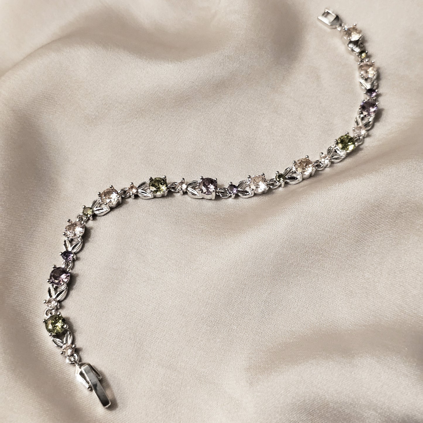 Adorable Delicate Round Flower Multi Bracelet