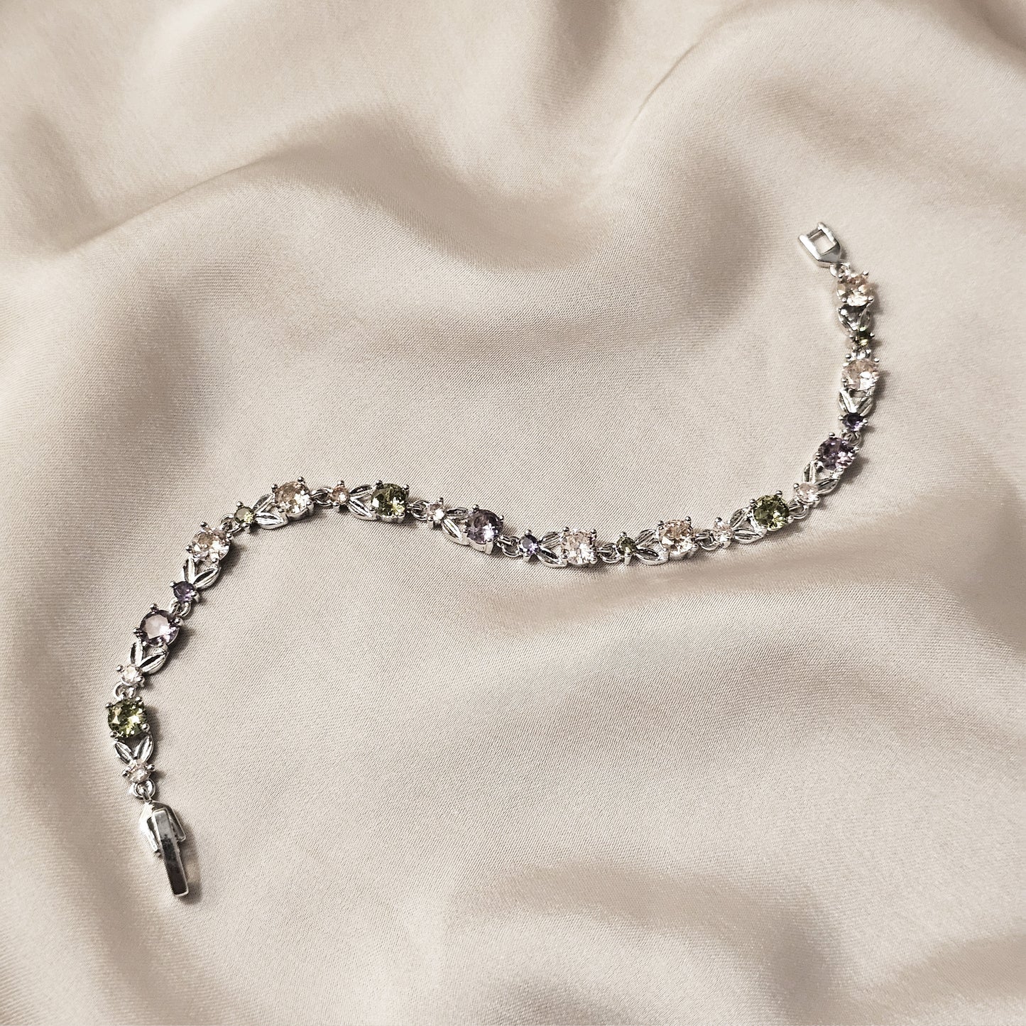 Adorable Delicate Round Flower Multi Bracelet