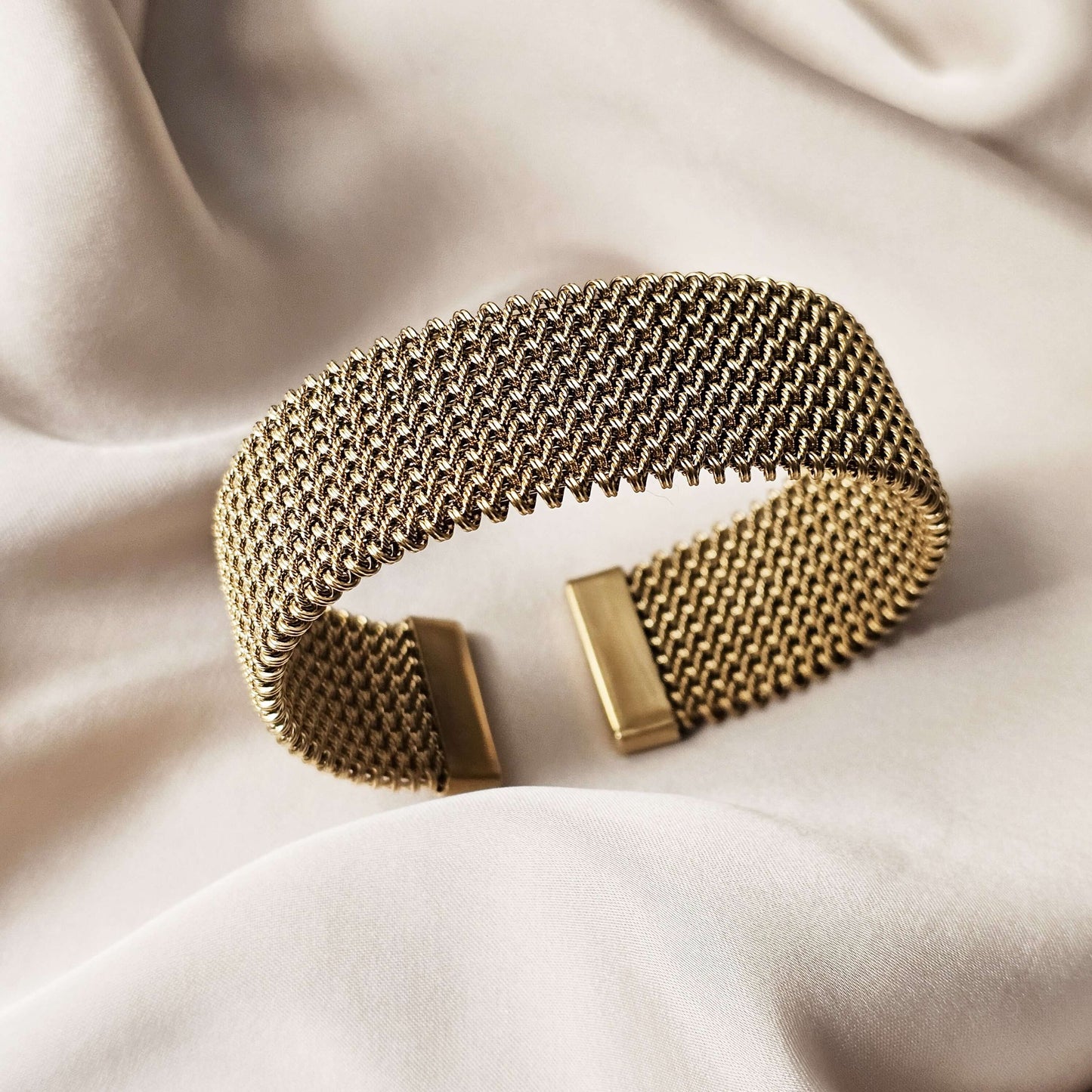 Vintage Turkish Style Copper Cuff Bracelet with Floral Pattern