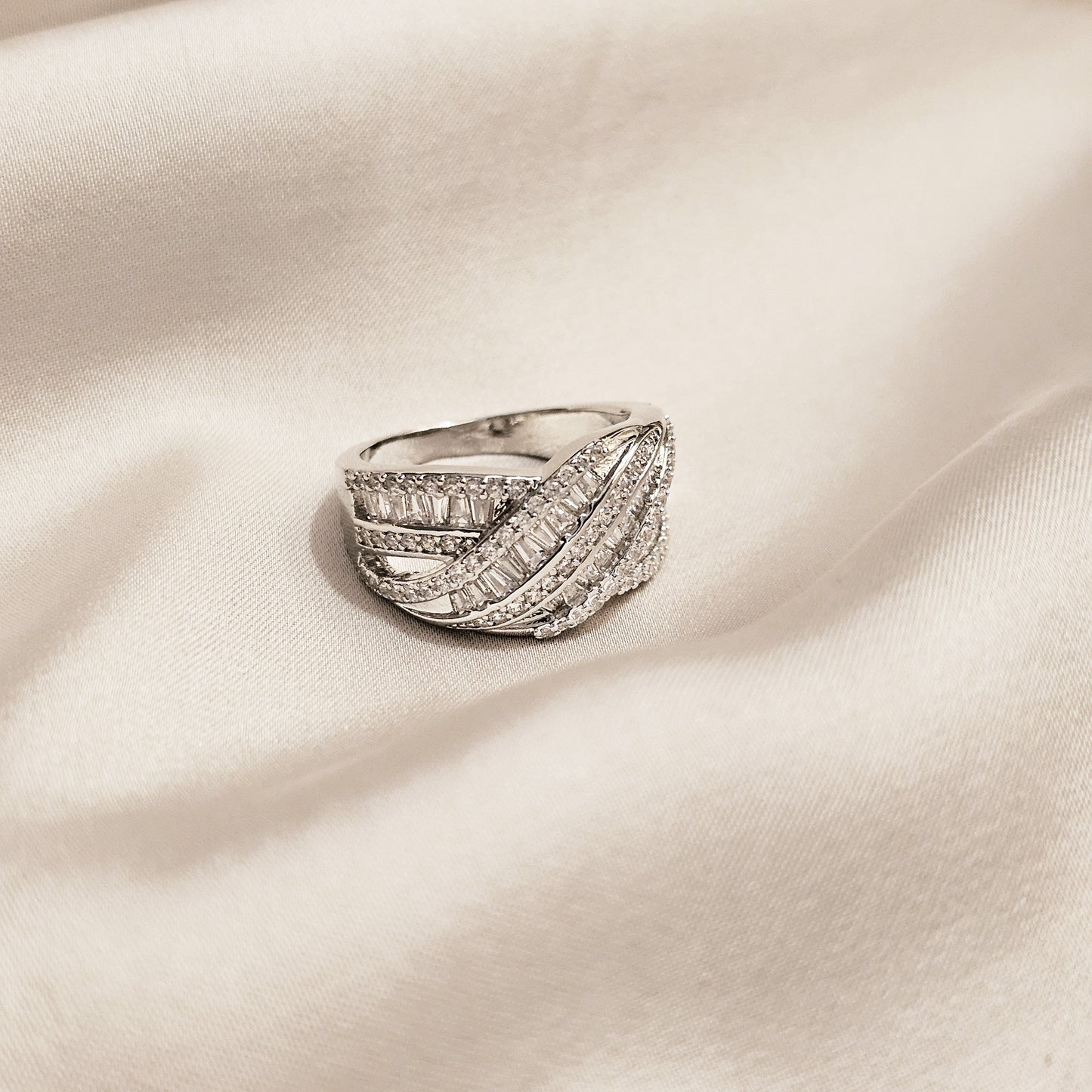 Natural Brilliant Cut Diamond Zircon Ring