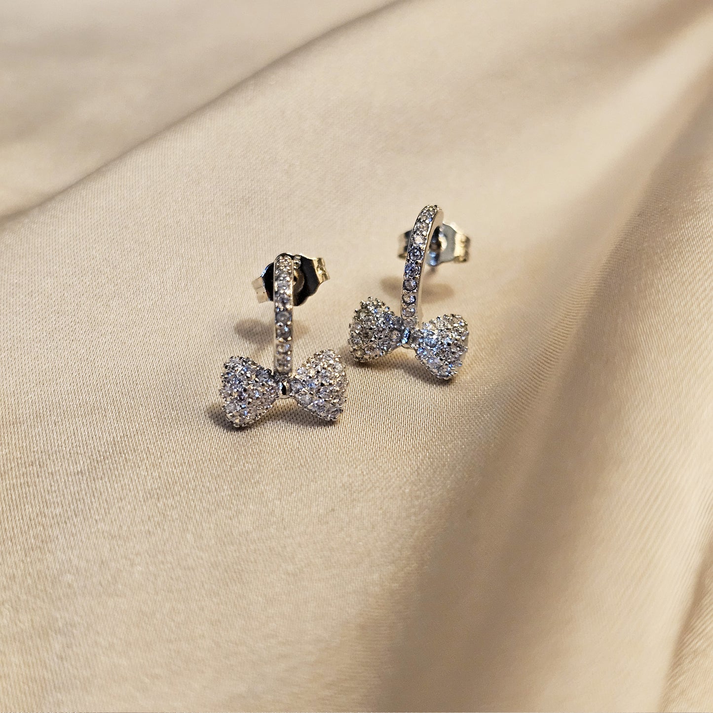 Tiny Bow Charms