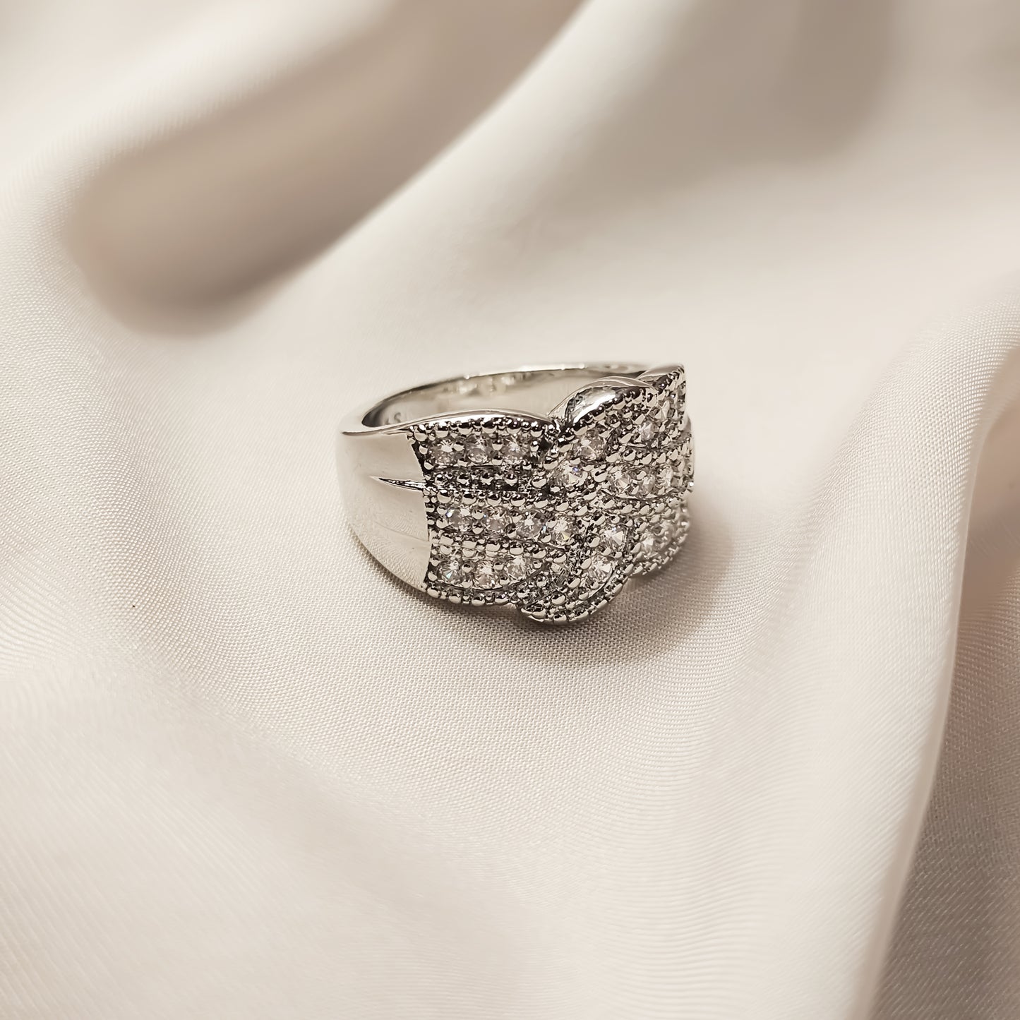 Zircon Stone Silver Ring