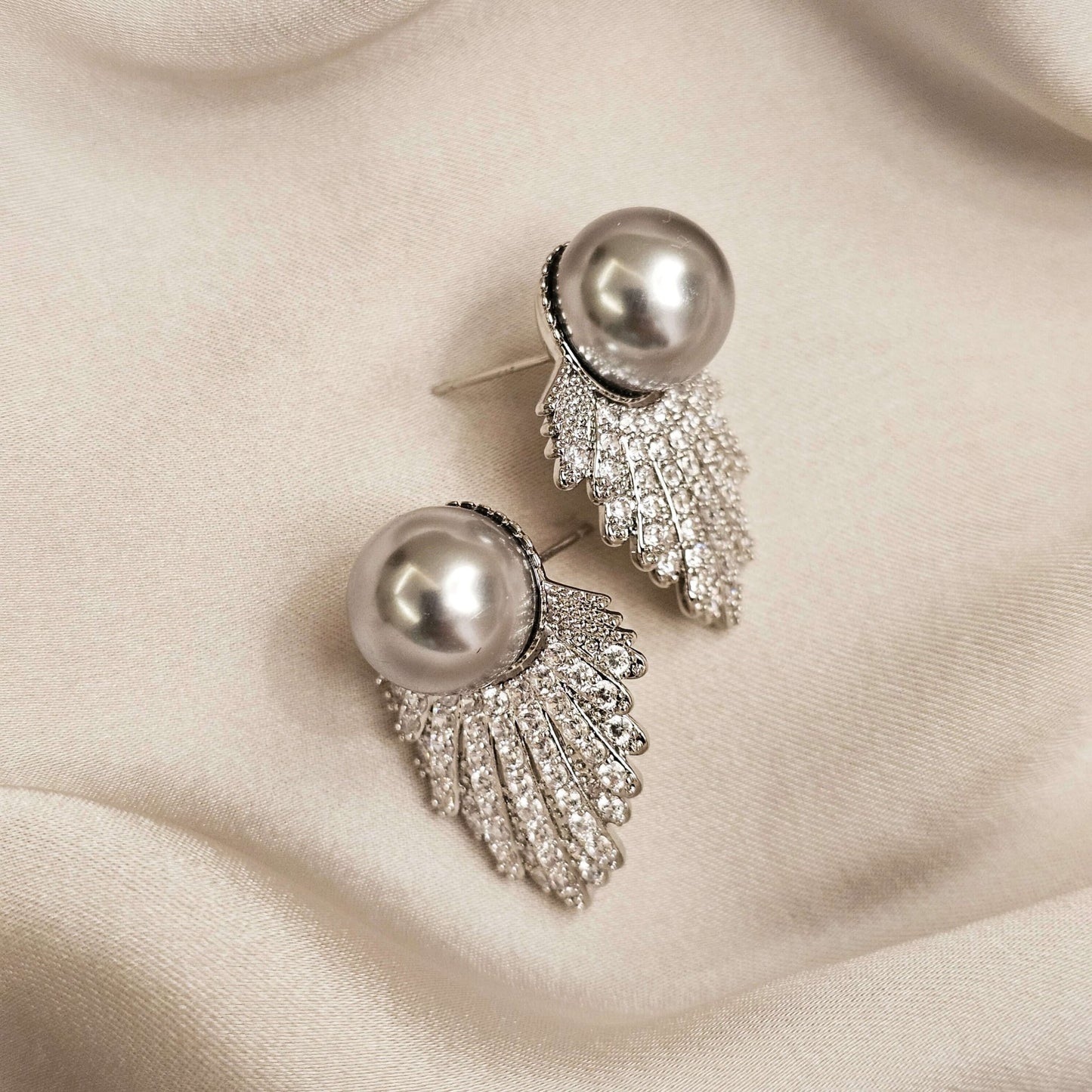 Charming Cluster Zircon Silver Earrings With Pearl - FAH Jewelry