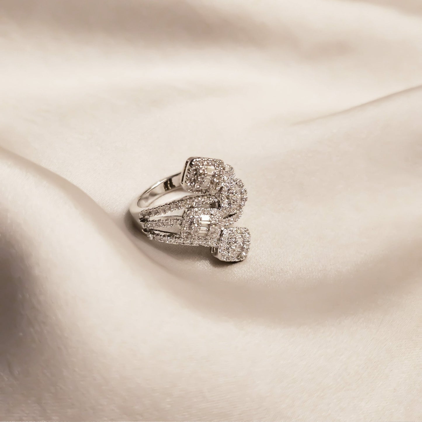 Cubic Petal Vein Ring - FAH Jewelry