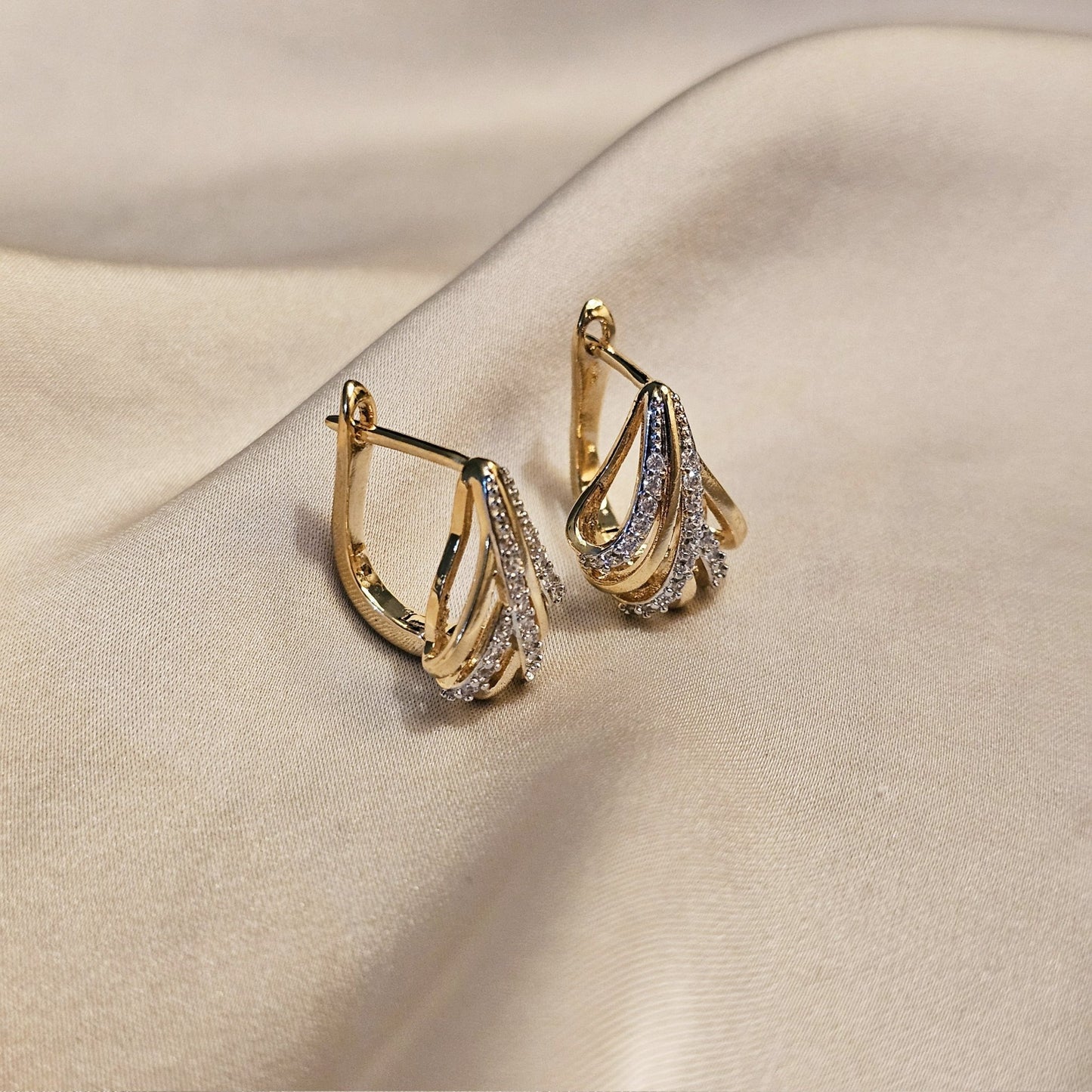 Dazzling Stream Earrings - FAH Jewelry