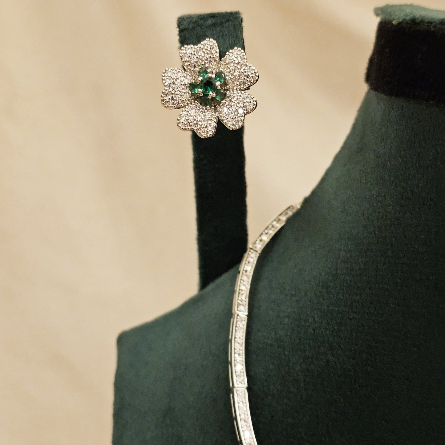 Flora One Lilium Grace - FAH Jewelry