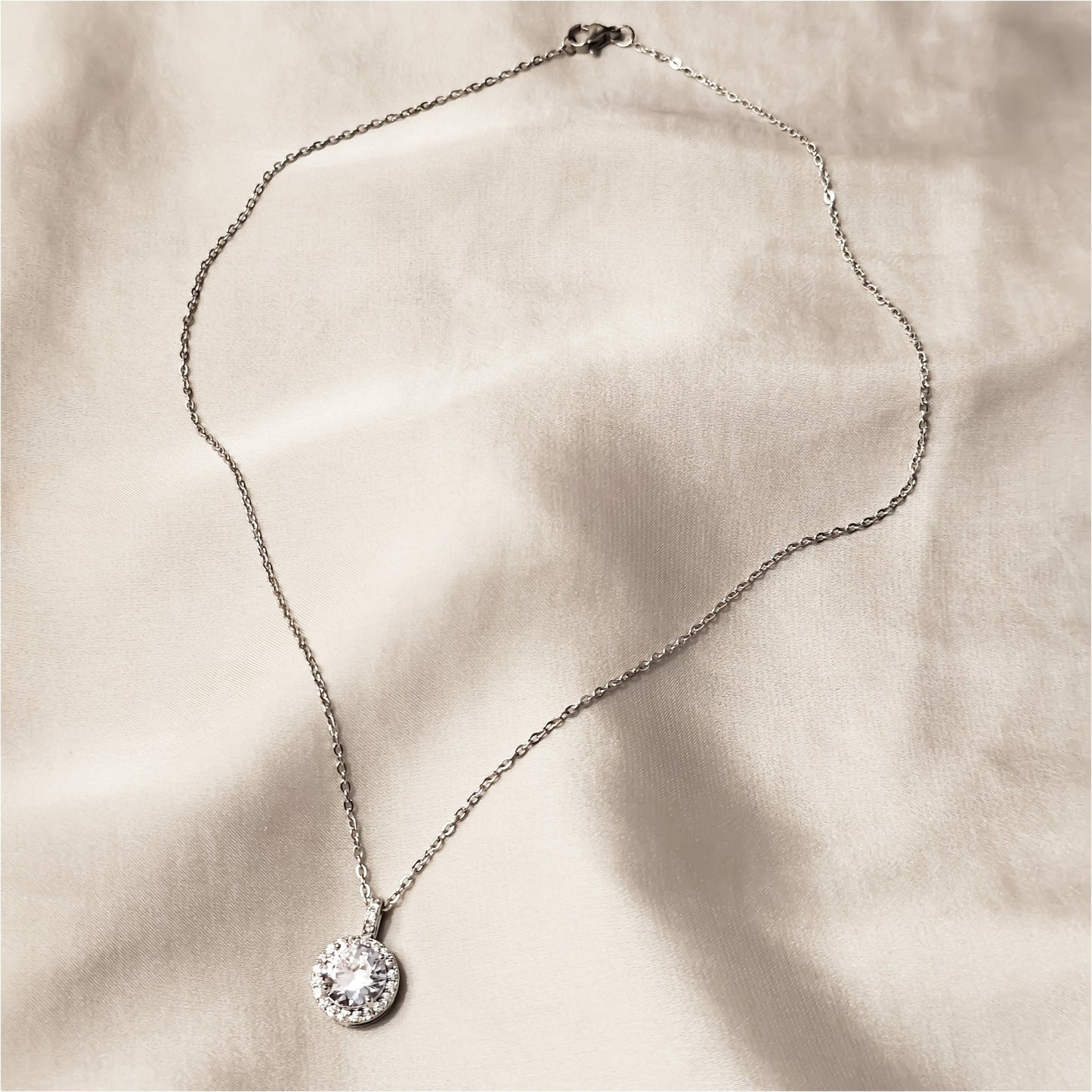 Gleaming Halo Circle Silver Pendant - FAH Jewelry