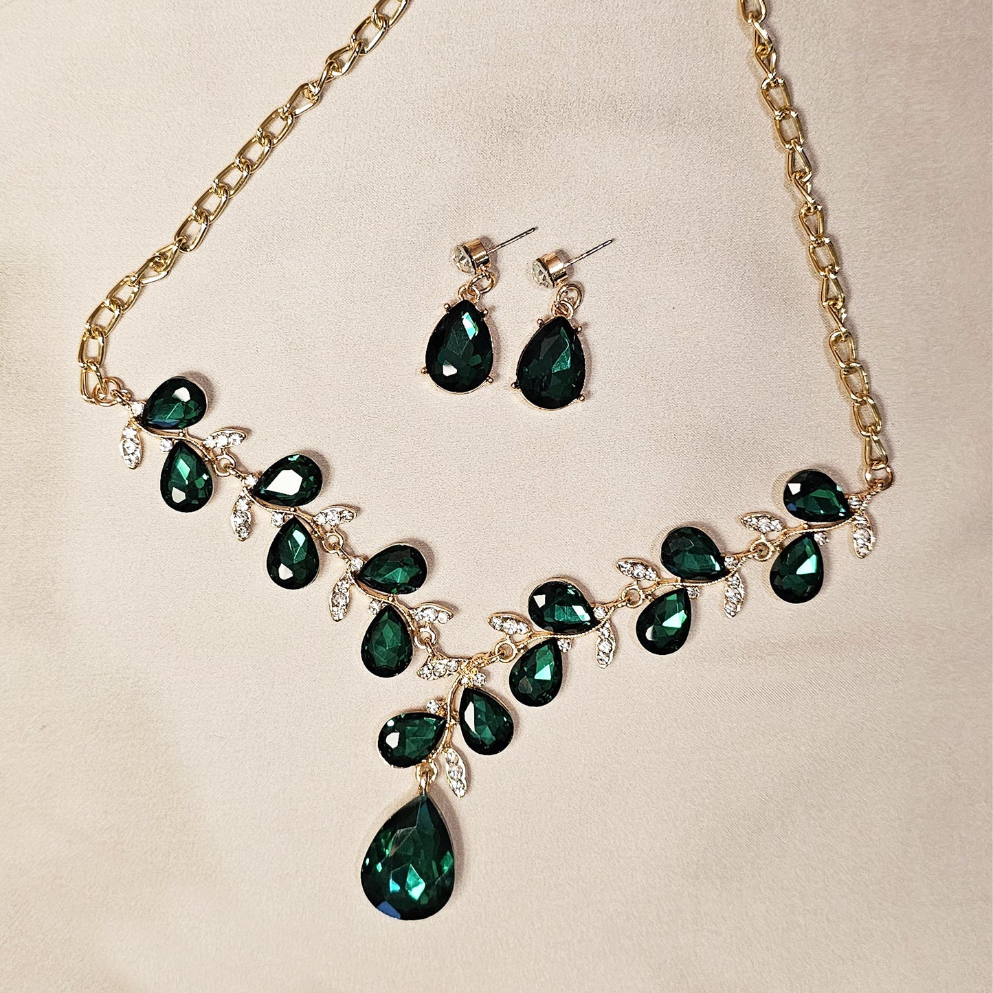 CIROTE Jewelry Gem Necklace Short Clavicle Exaggerated