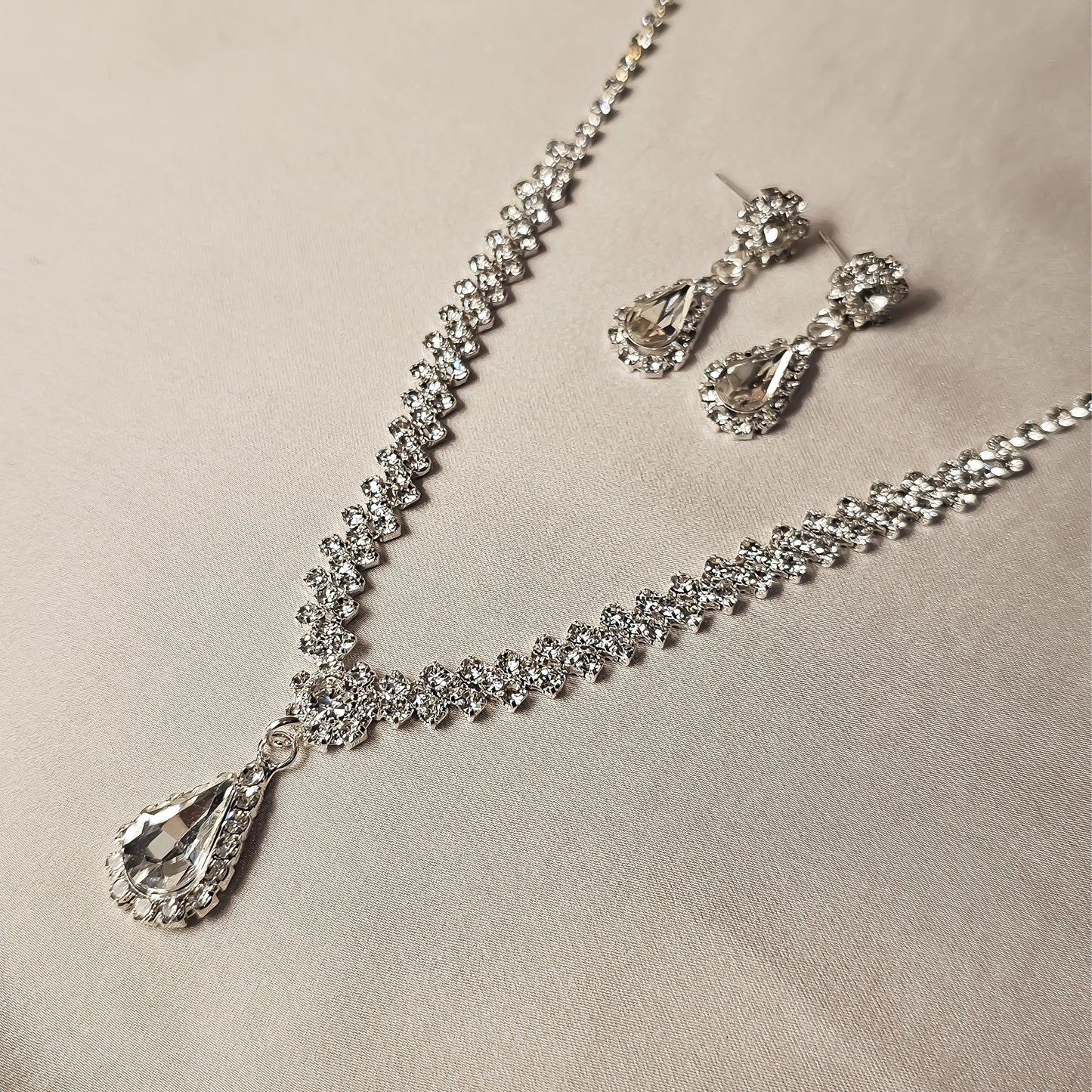 Rhinestones Long Pendant Full Crystal Silver Plated Necklace & Earrings