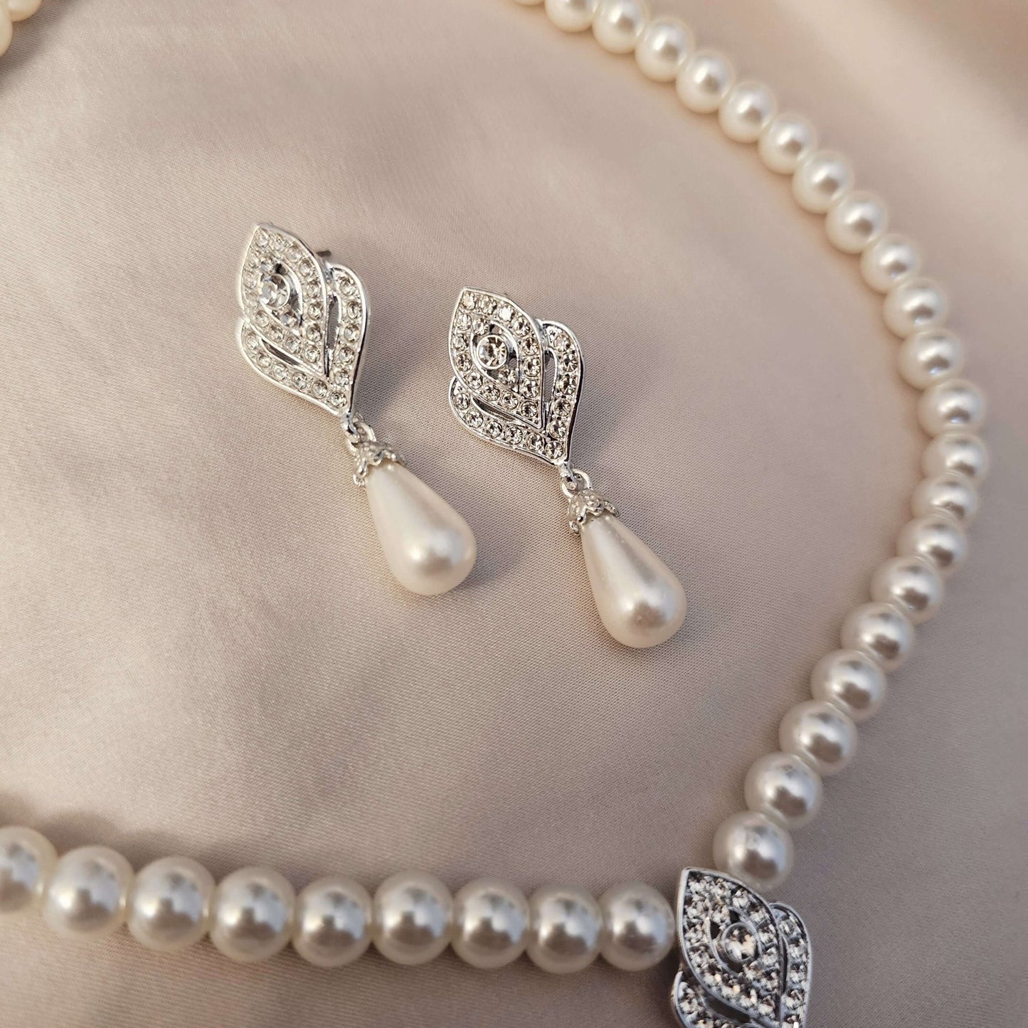 New Style of Beach - Inspired Minimalist Faux Pearl Necklace - FAH Jewelry