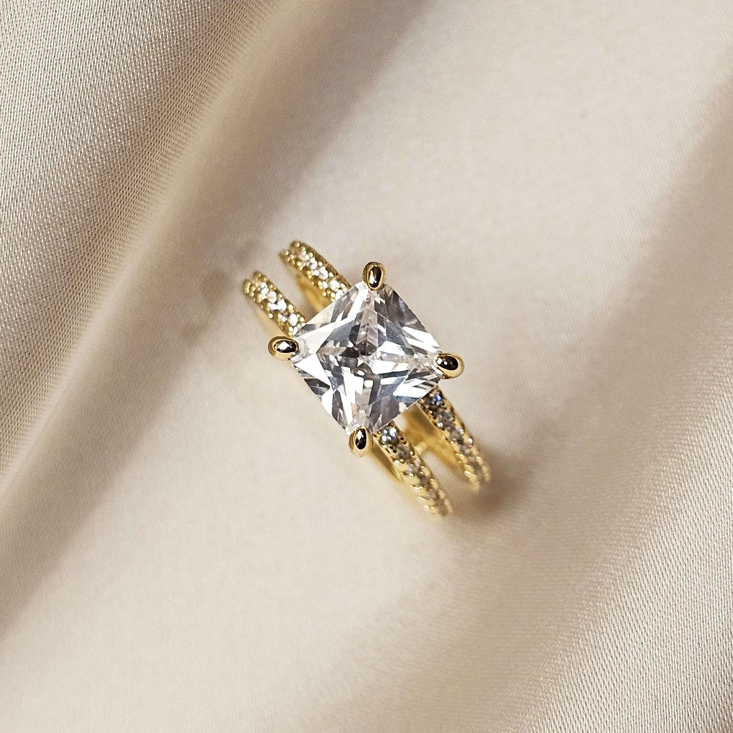 Chic Exquisite Bright Luster Ring