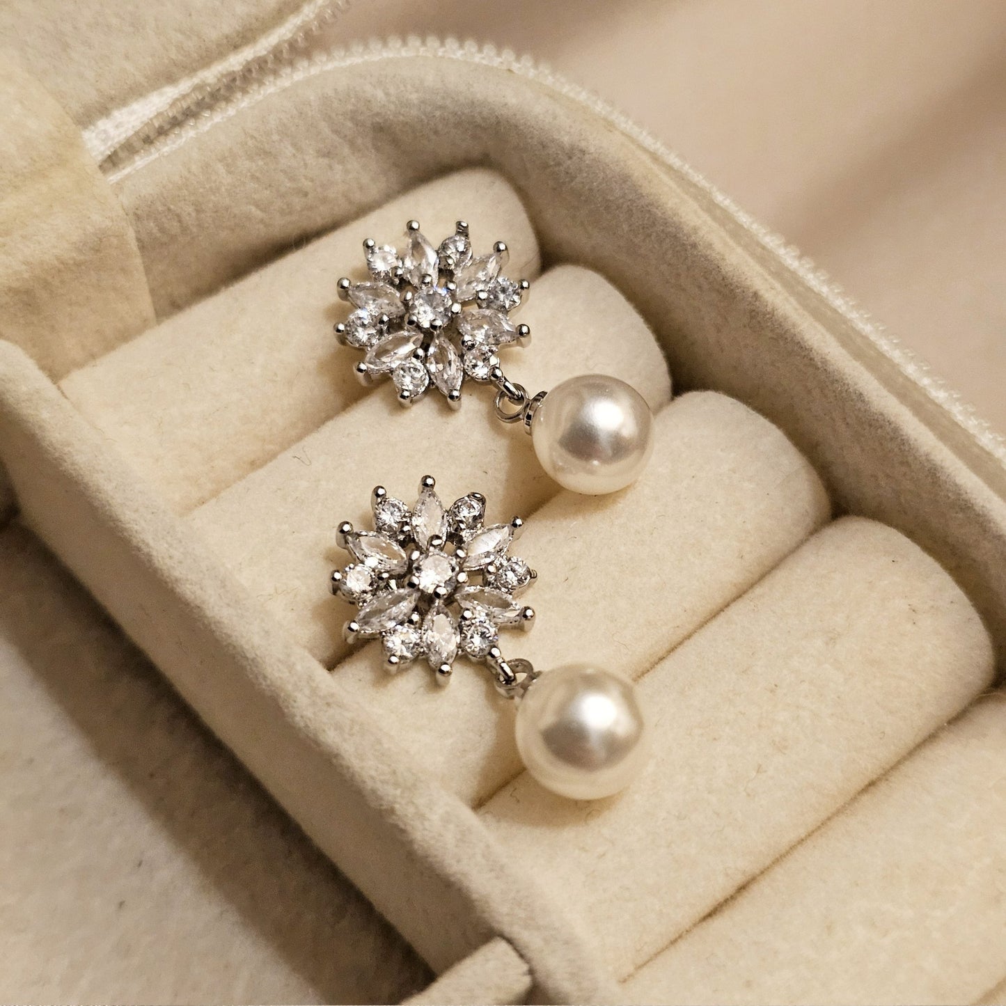 Silver Pearl Gleam - FAH Jewelry