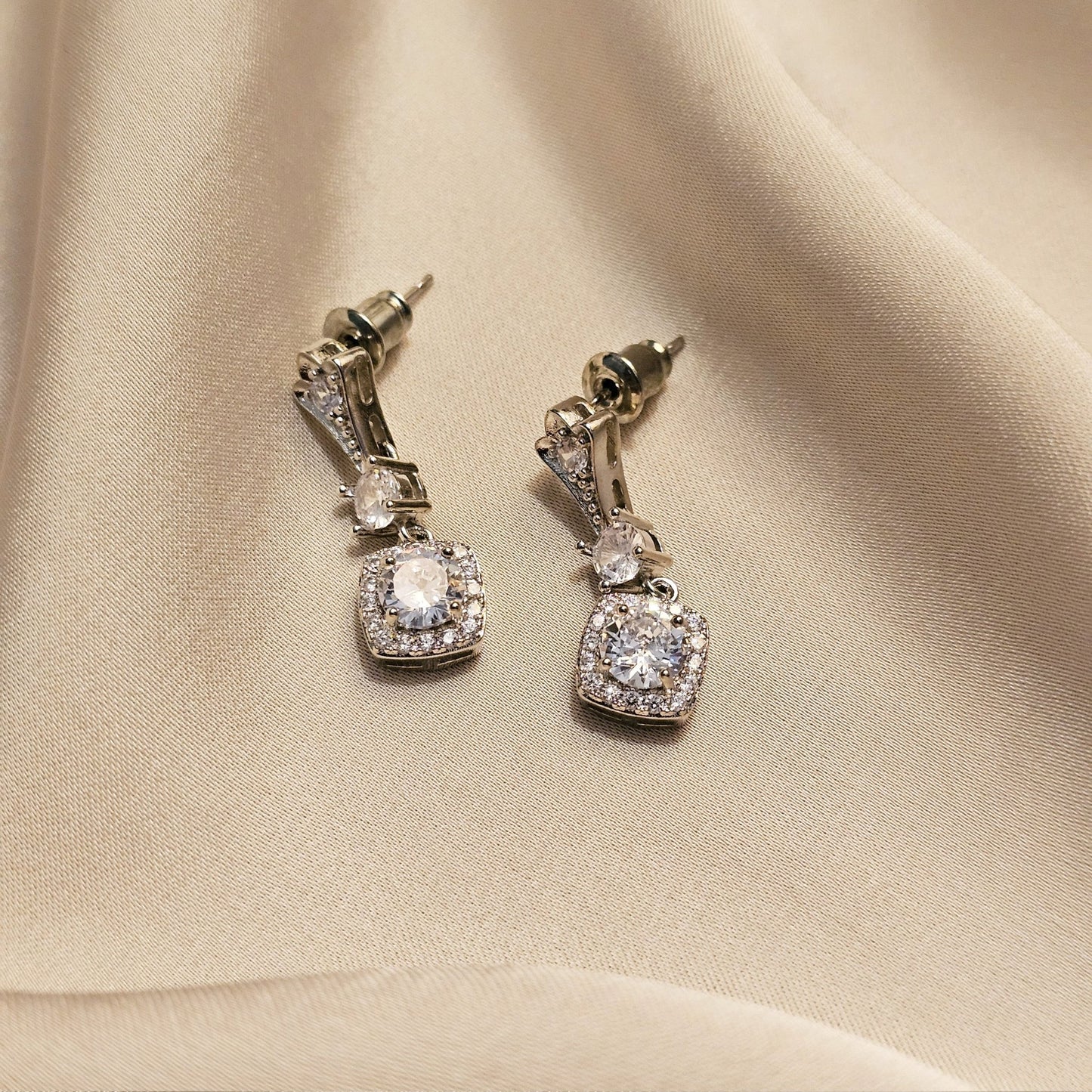 Vintage Regal Glow - FAH Jewelry