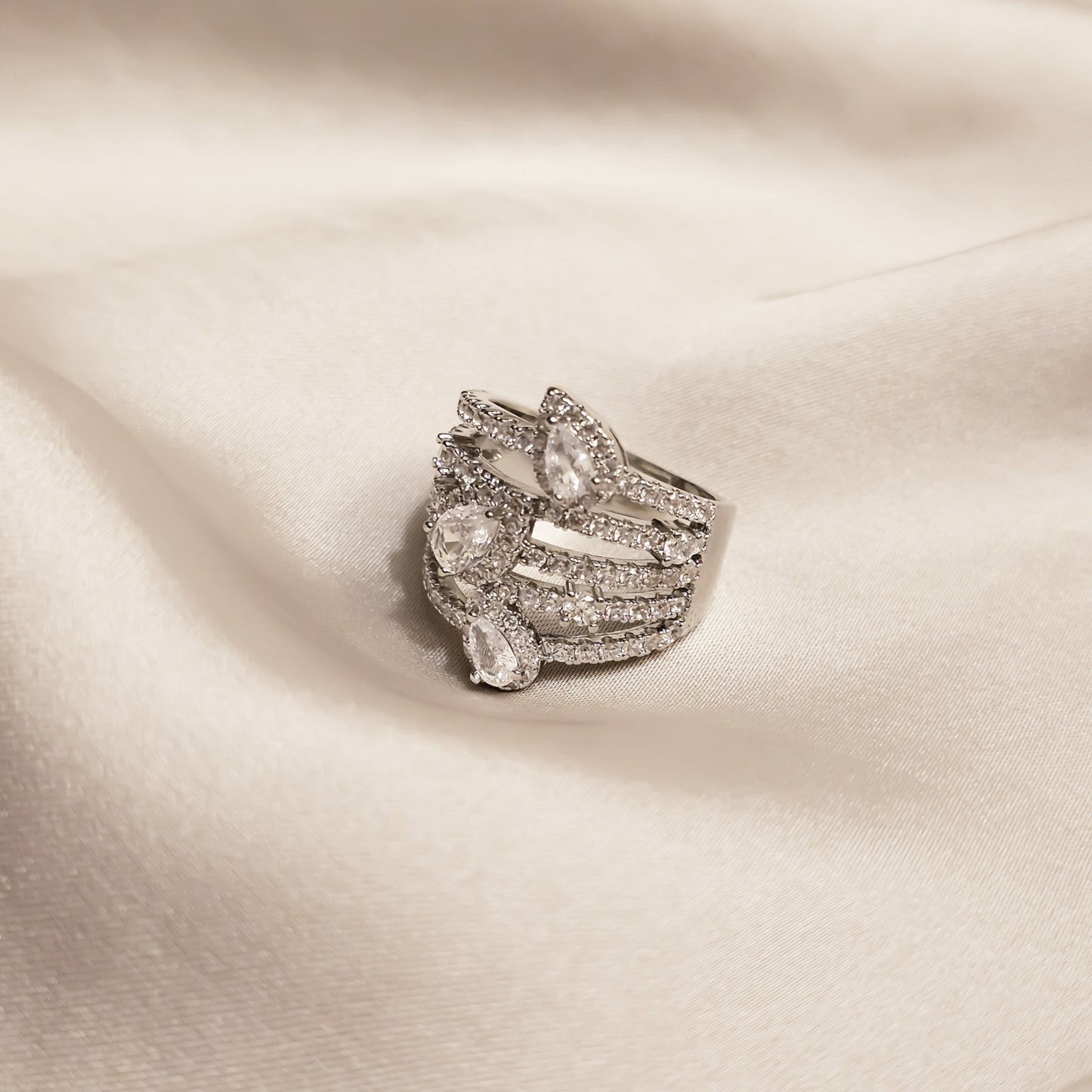 Willow Whisper Zircon Ring - FAH Jewelry