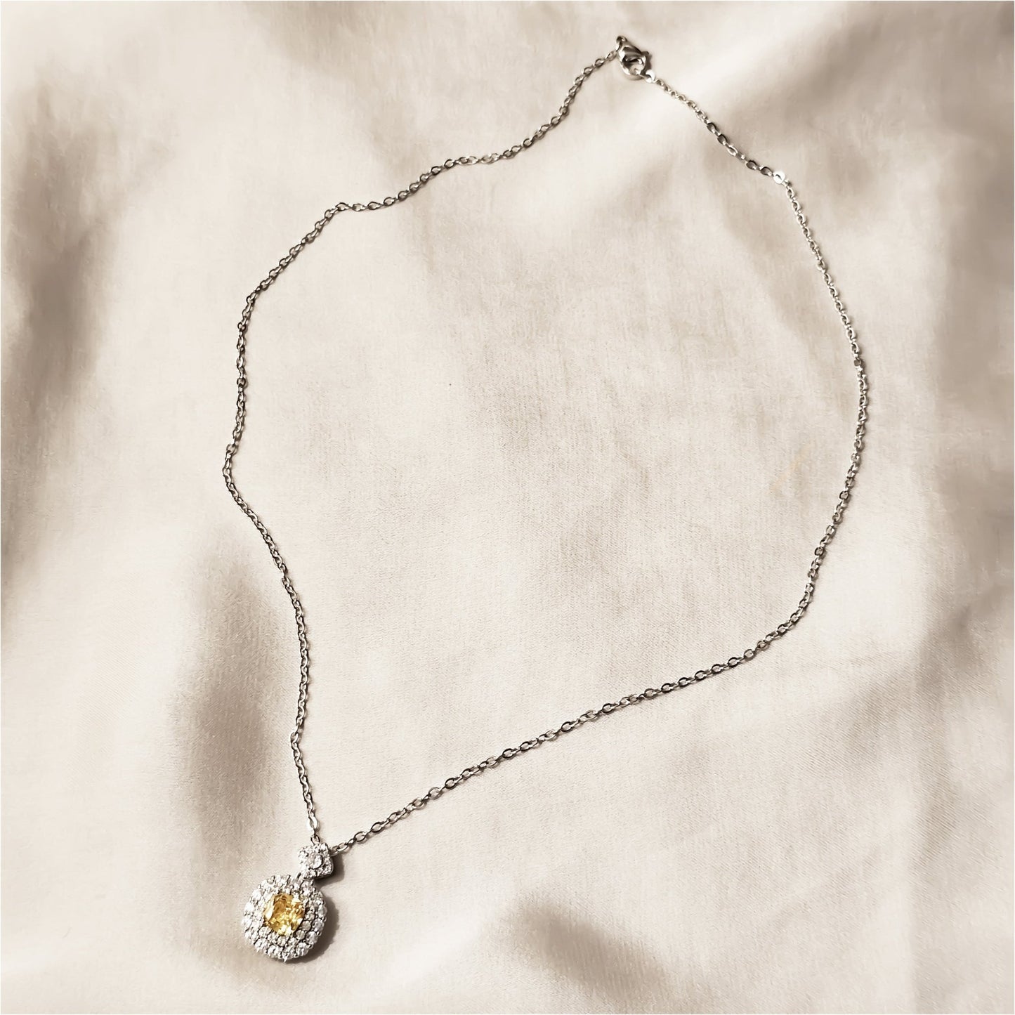 Yellow Slightly Inlaid Diamond square Necklace - FAH Jewelry