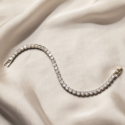Elegant Princess Cut Gold Bracelet
