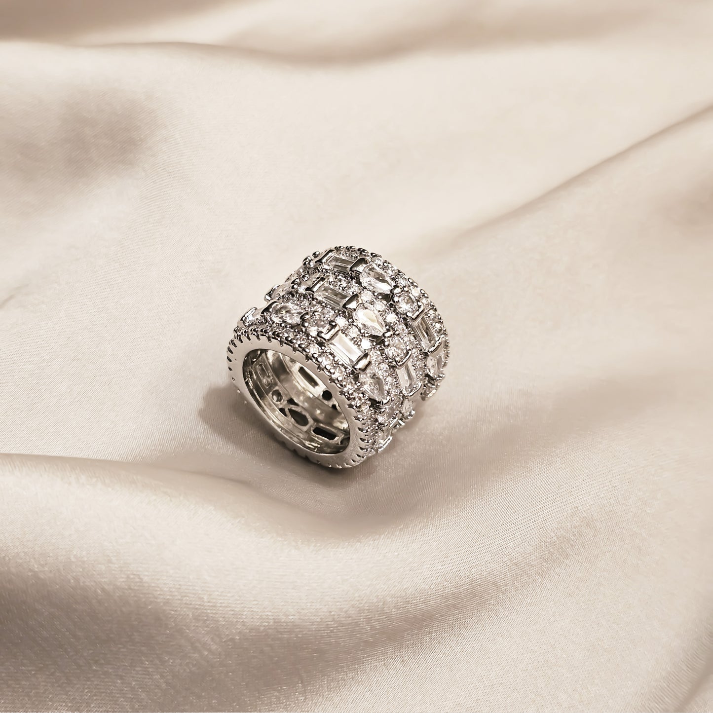 Empress Loop Diamond Ring