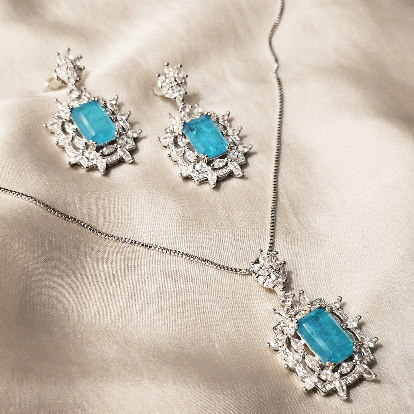 Creative Retro Blue Gemstone Necklace Earrings