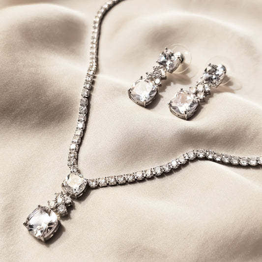 SQUARE SERENA NECKLACE - 925 SILVER