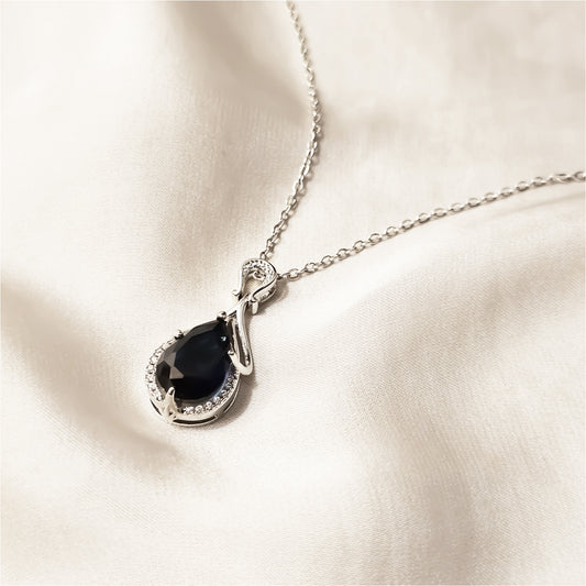 Dlicate Glamorous Blue Drop Pendant