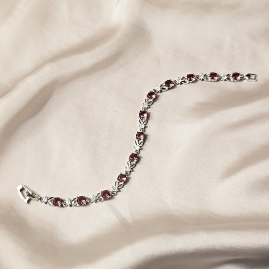 Adorable Delicate Round Flower Red Bracelet