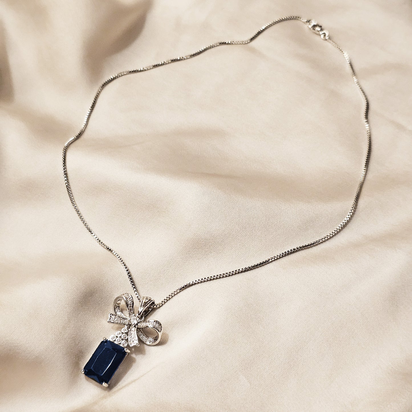PureAura Pendant (Blue)