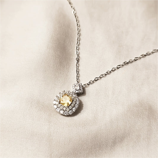 Yellow Slightly Inlaid Diamond square Necklace
