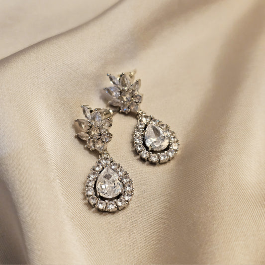 Frosted Spark Earrings