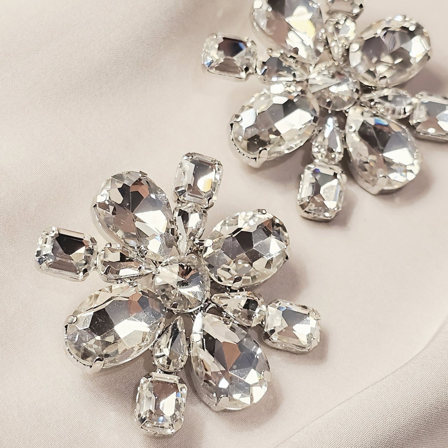 ALESSANDRA RICH Crystal Flower Earrings - FAH Jewelry