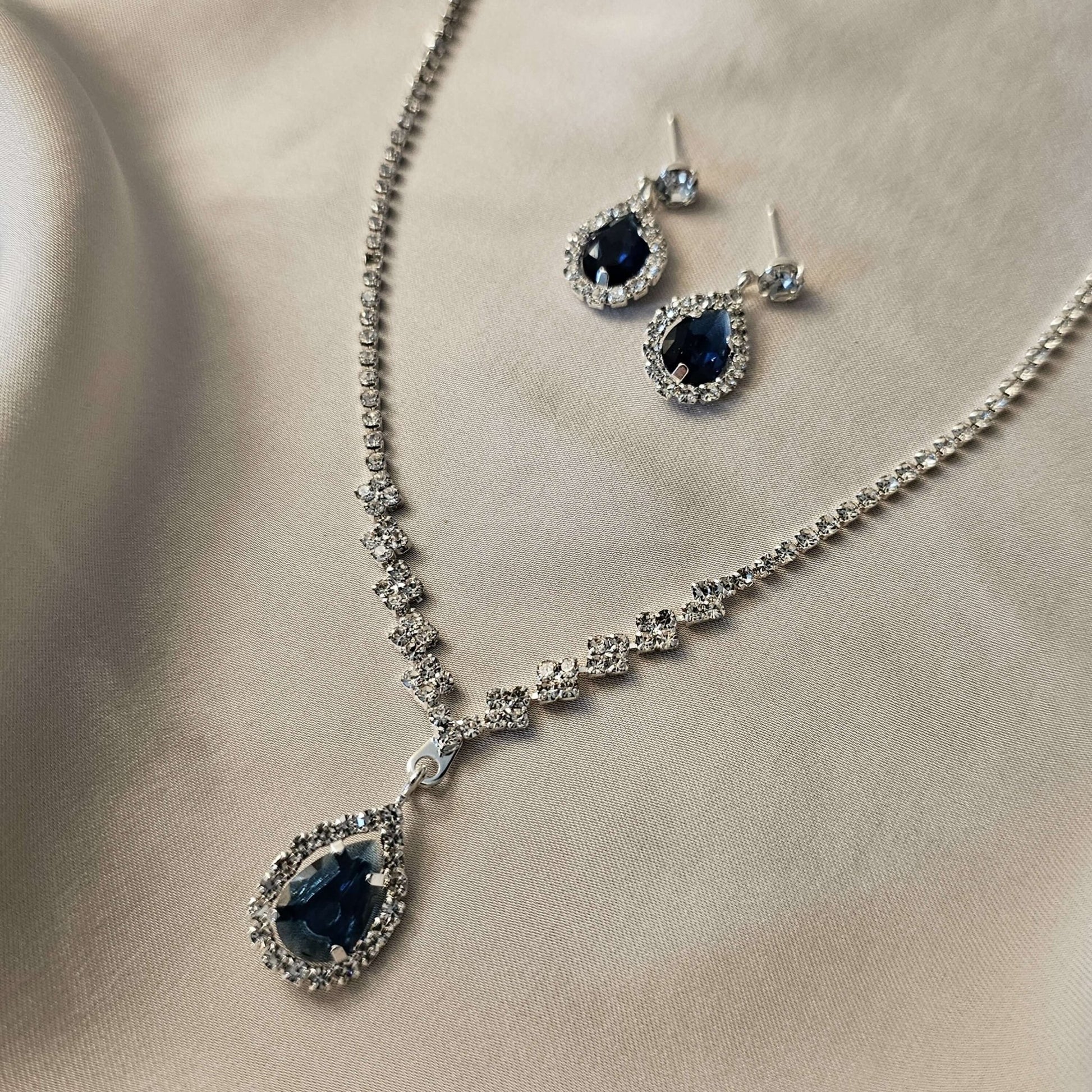 American Trendy Claw Chain With Zirconia Necklace And Earrings - FAH Jewelry