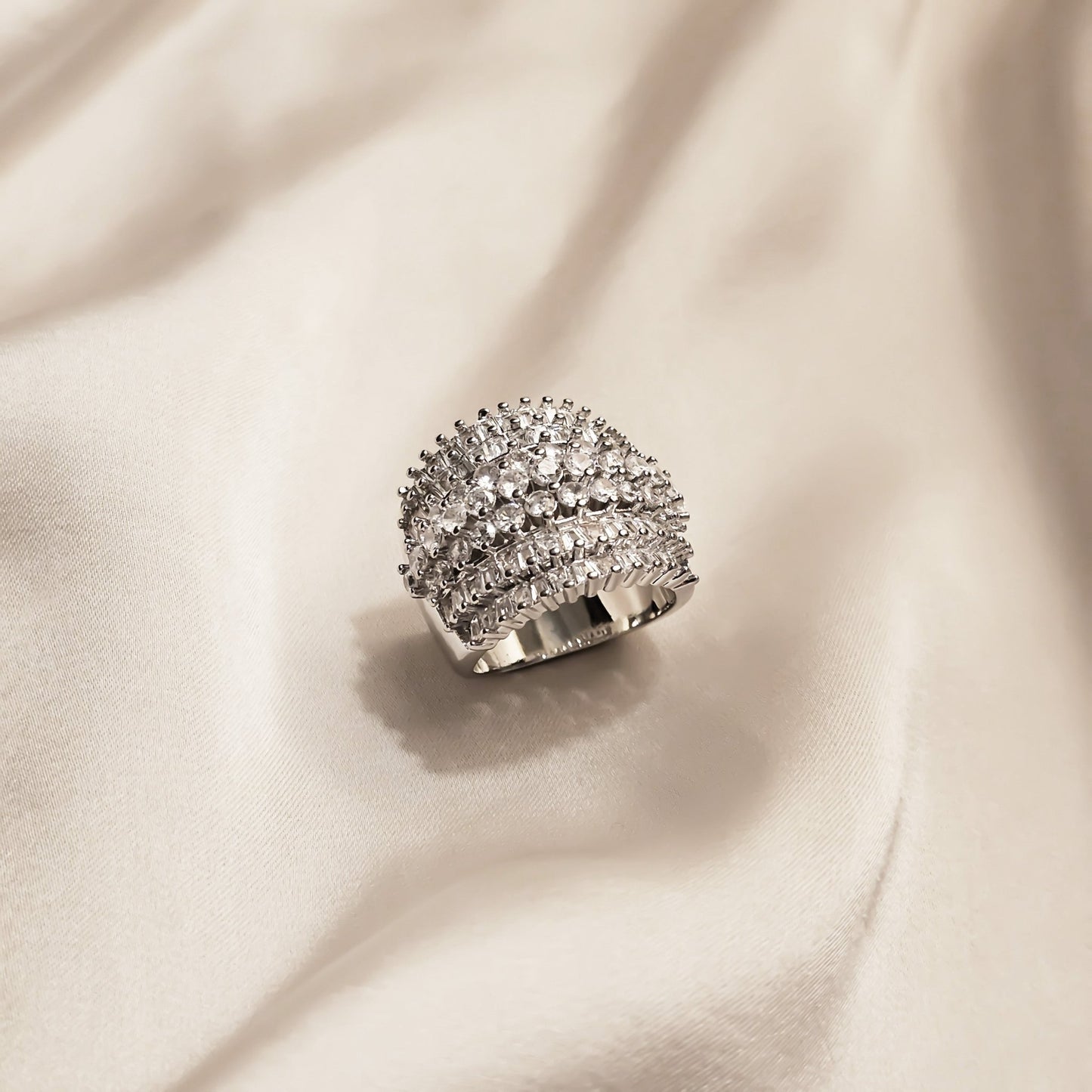 Aurora Band Lover’s Loop Ring - FAH Jewelry