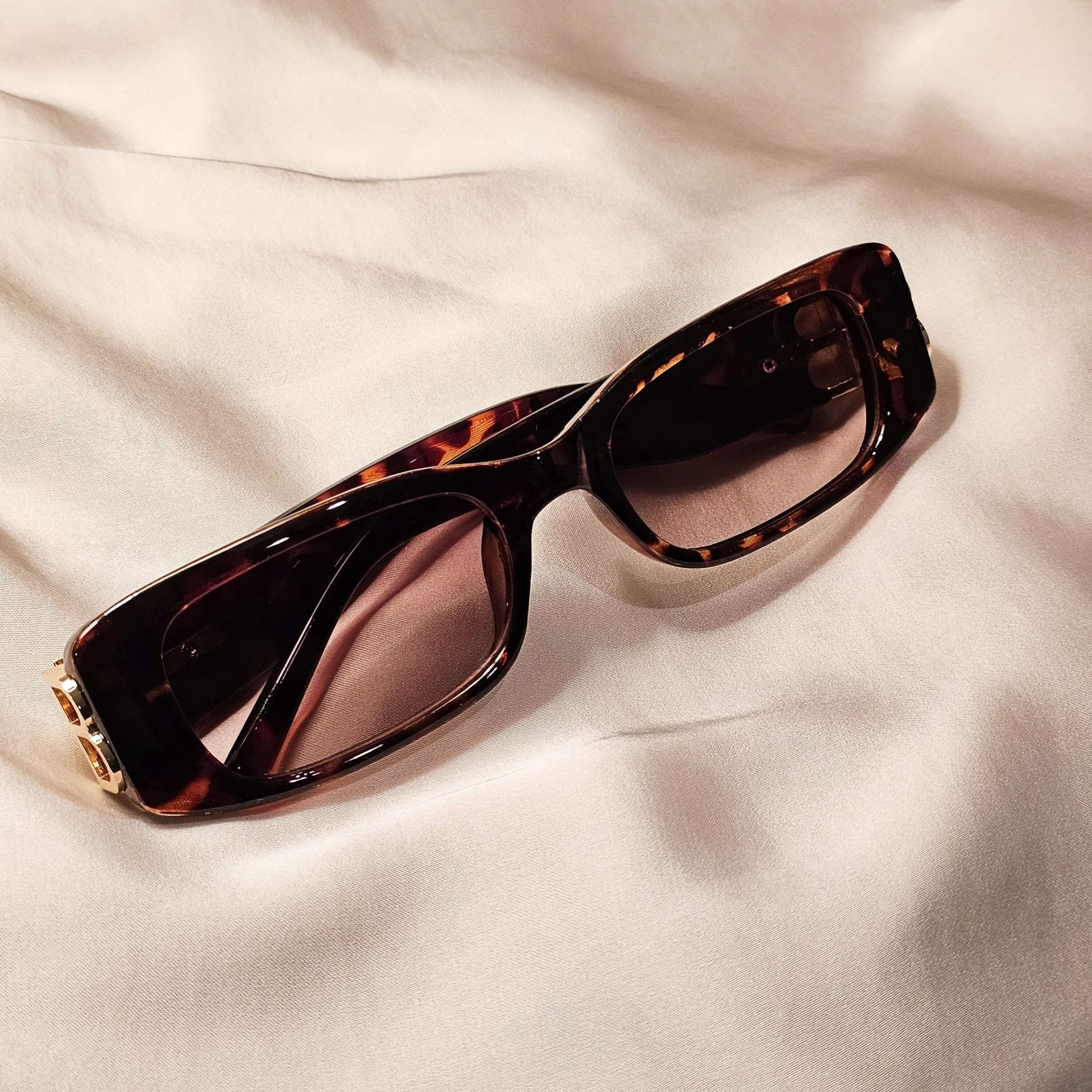 Black Shades Retro Eyewear - FAH Jewelry