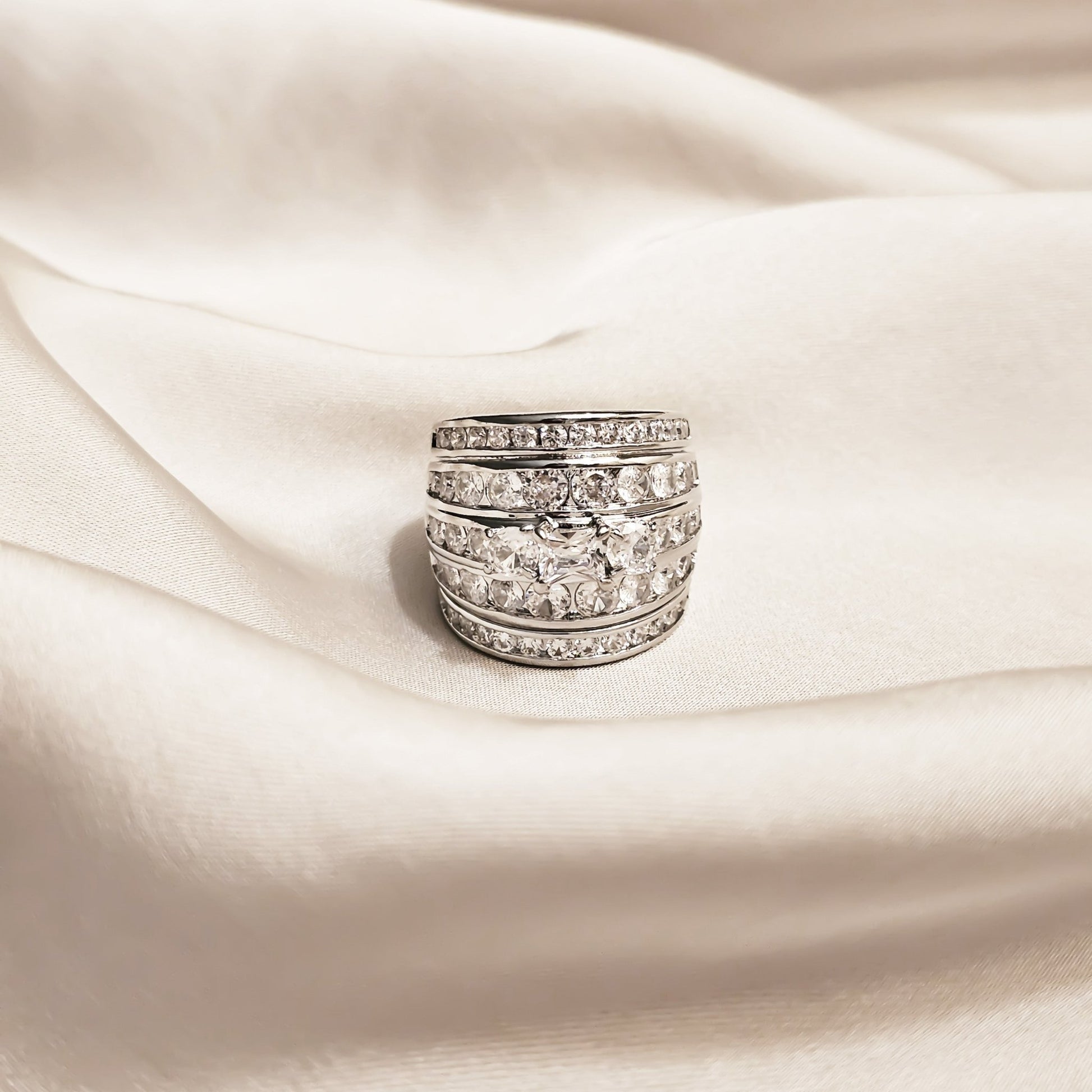 Blooming Grace Band Ring - FAH Jewelry