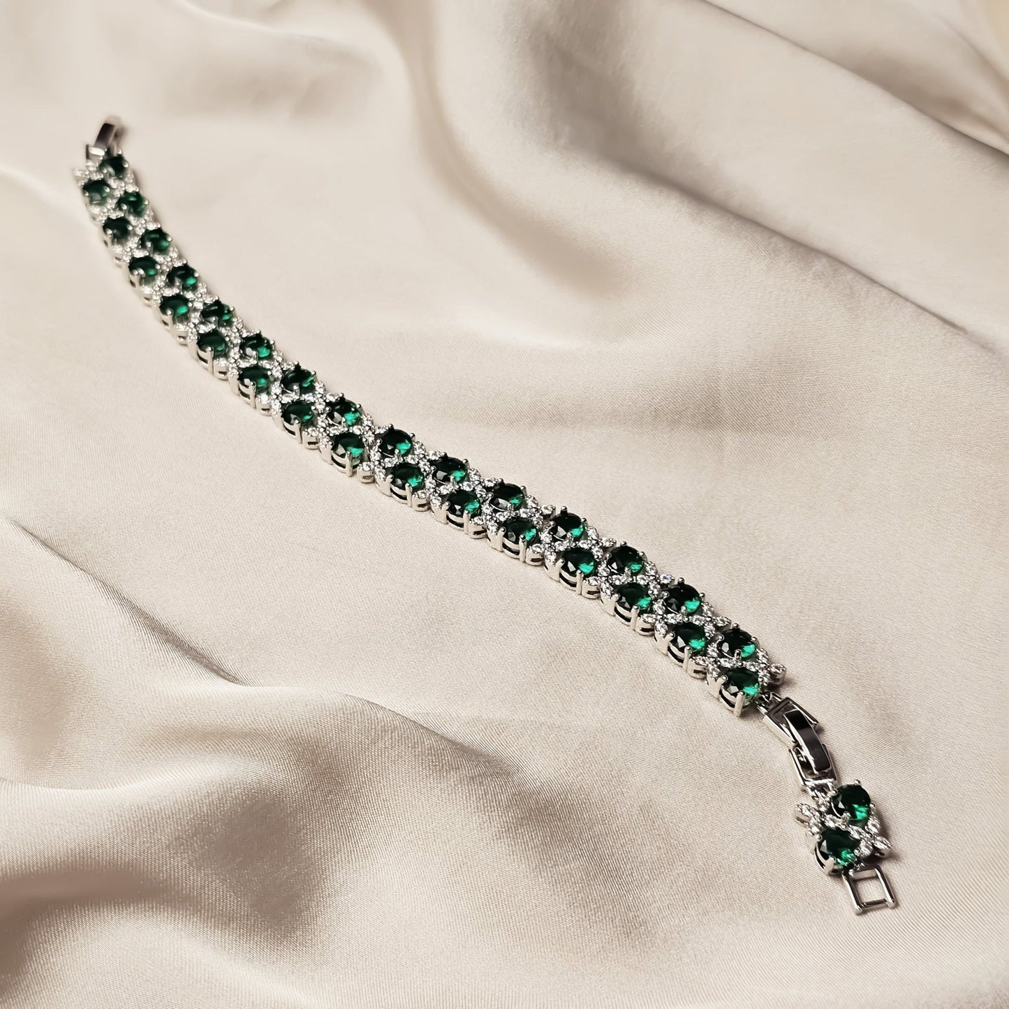 Celadon FlowerEndless Green - FAH Jewelry