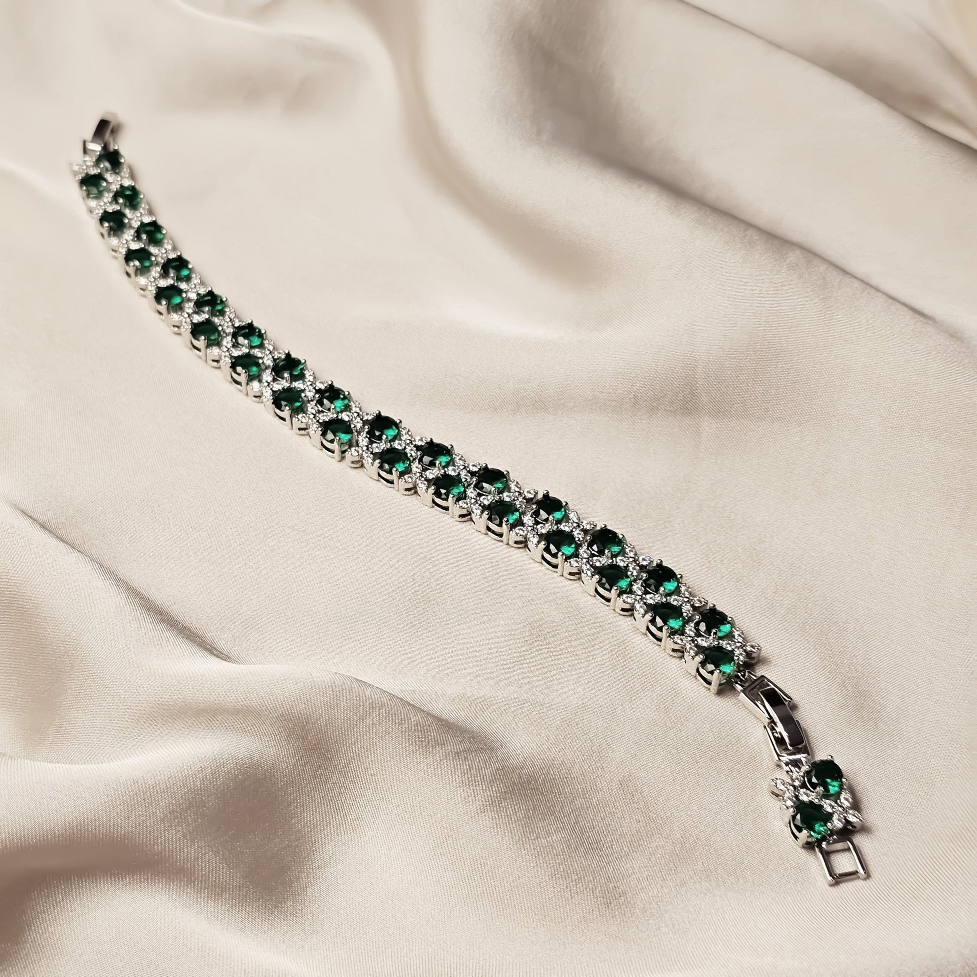 Celadon FlowerEndless Green - FAH Jewelry