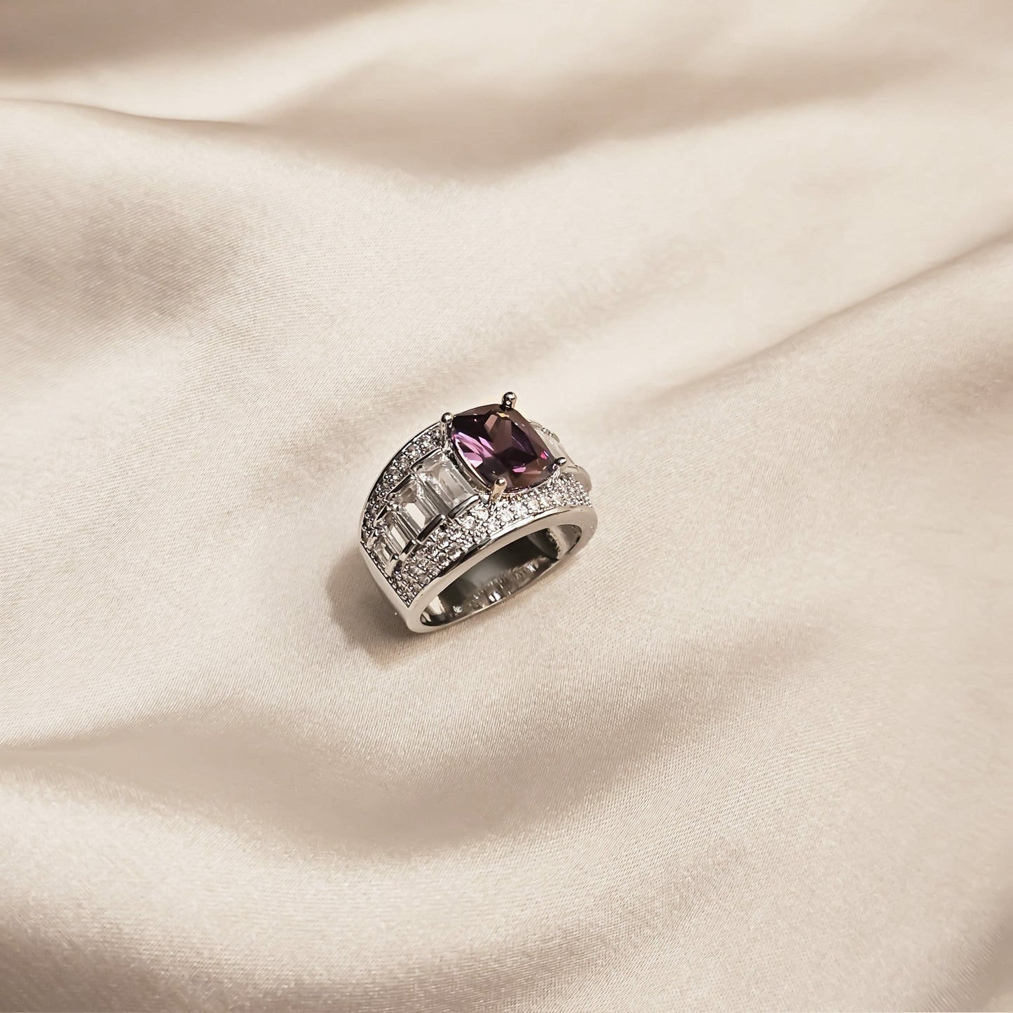 Celeste Violet Gleam Ring - FAH Jewelry