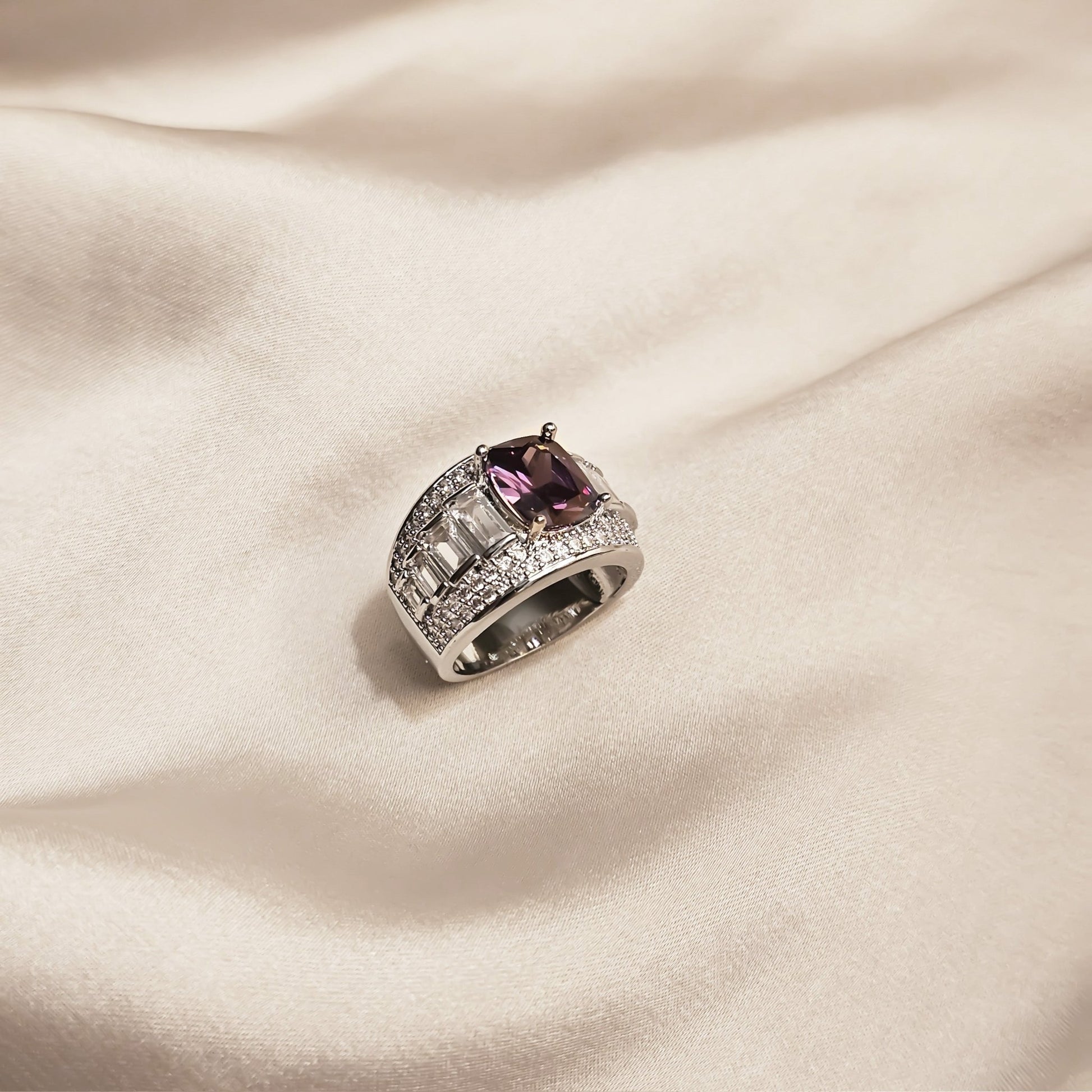 Celeste Violet Gleam Ring - FAH Jewelry