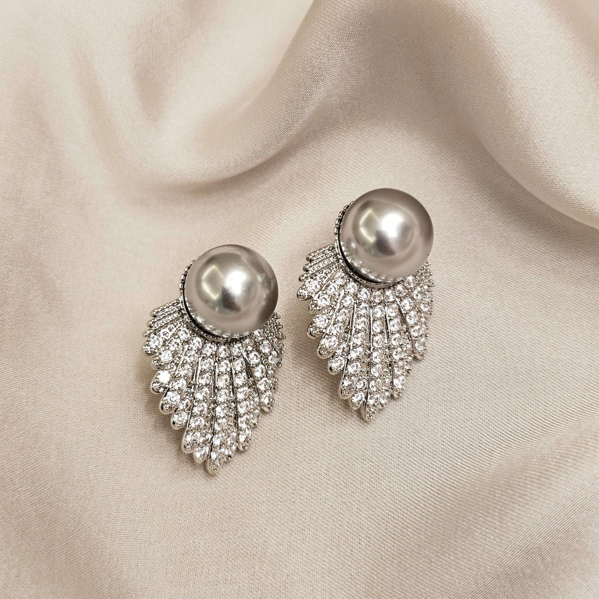 Charming Cluster Zircon Silver Earrings With Pearl - FAH Jewelry