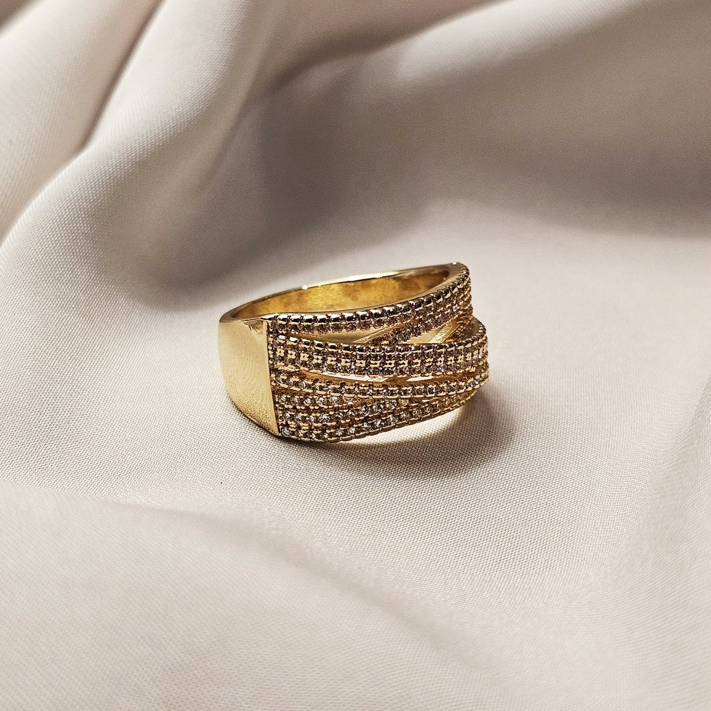 Chunky Band Golden Zircon Ring - FAH Jewelry