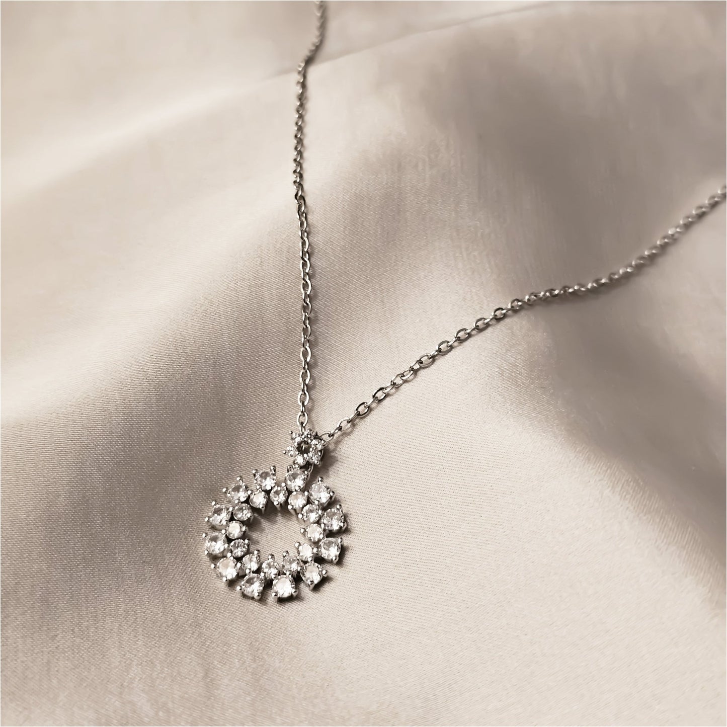 Classical Luxury Round Diamond Cut Pendant - FAH Jewelry